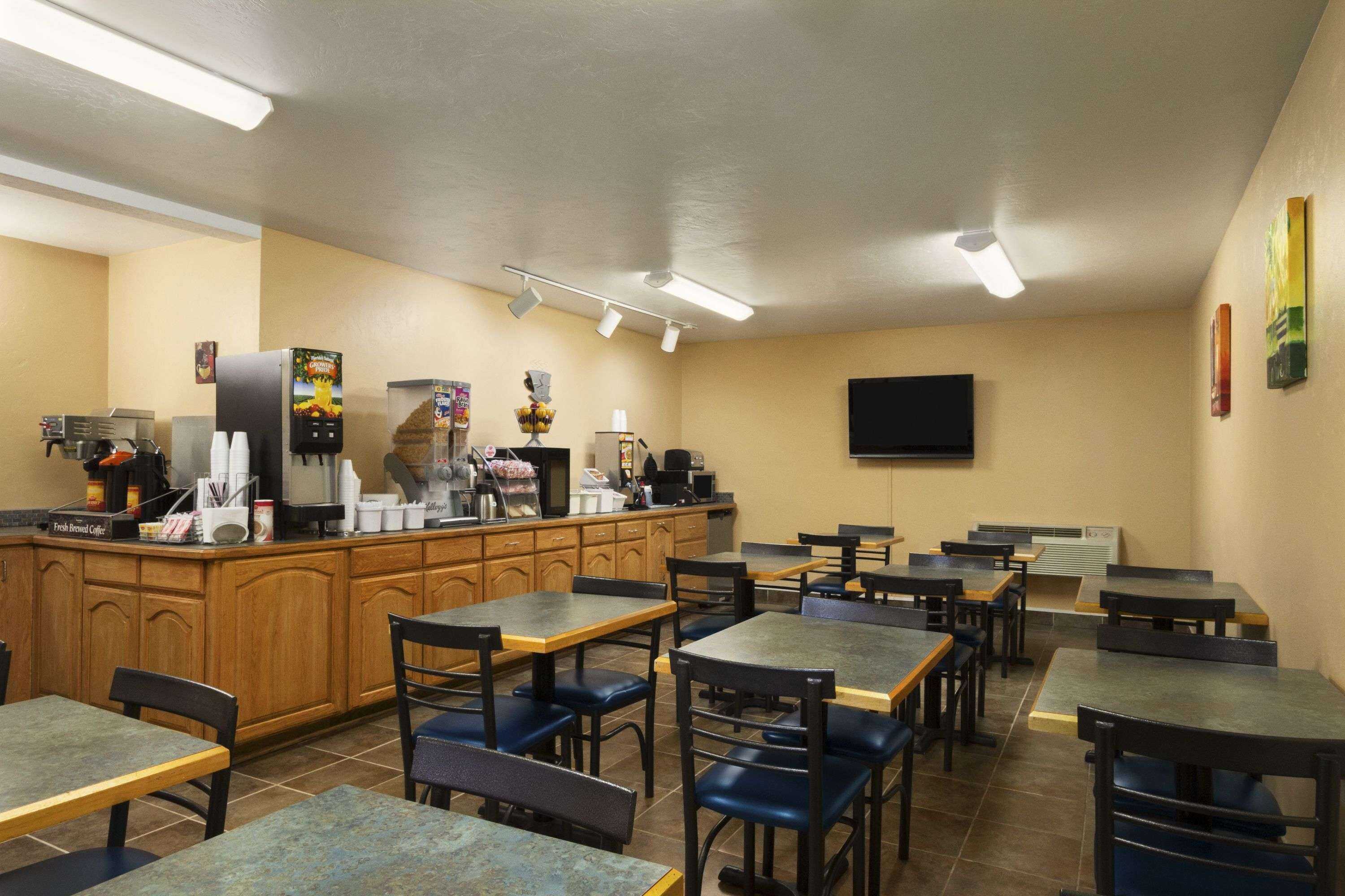 Gift card for Super 8 by Wyndham Kennewick Gift card for Super 8 by Wyndham Kennewick