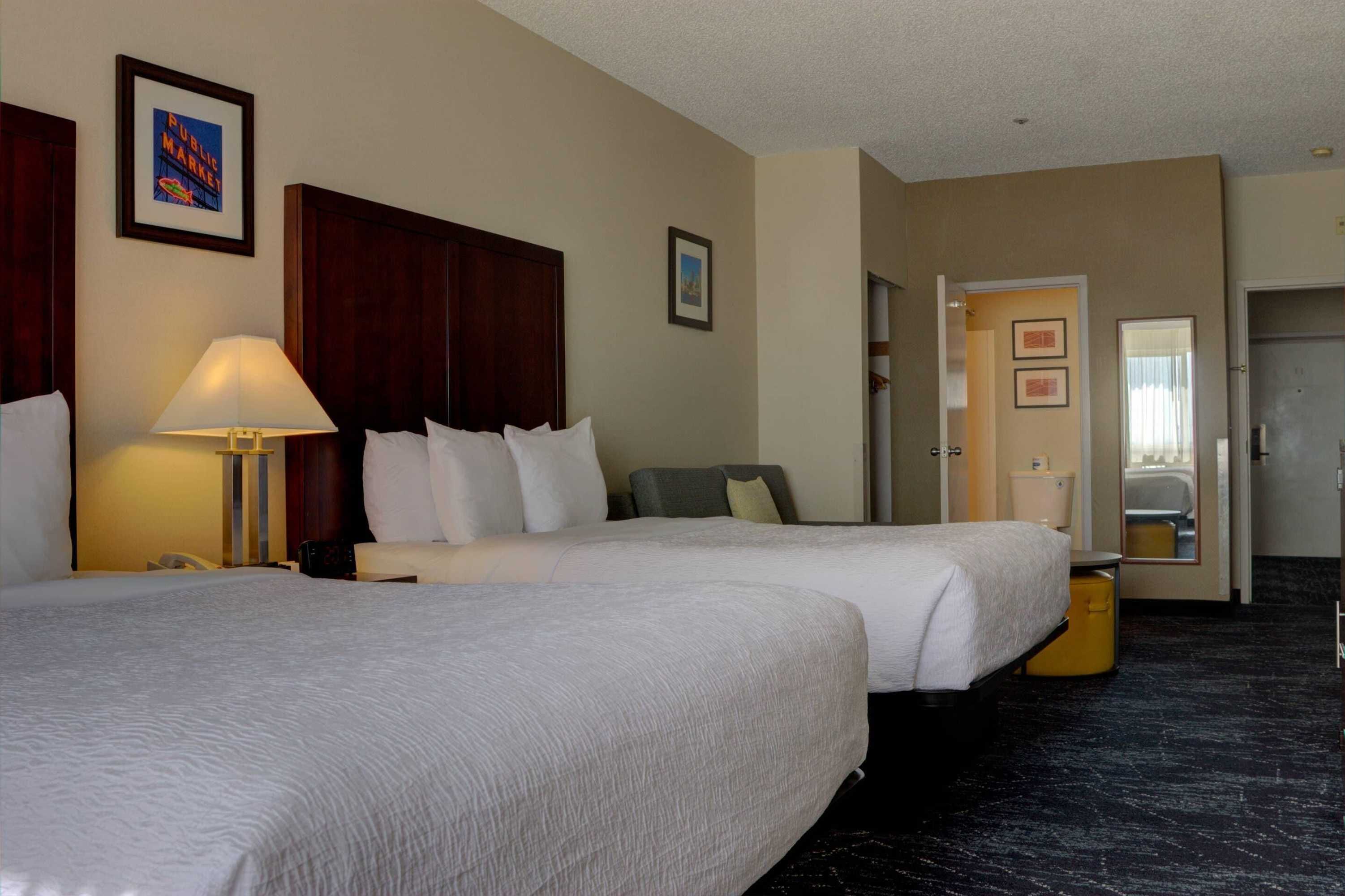 Gift card for Comfort Inn & Suites Seattle North