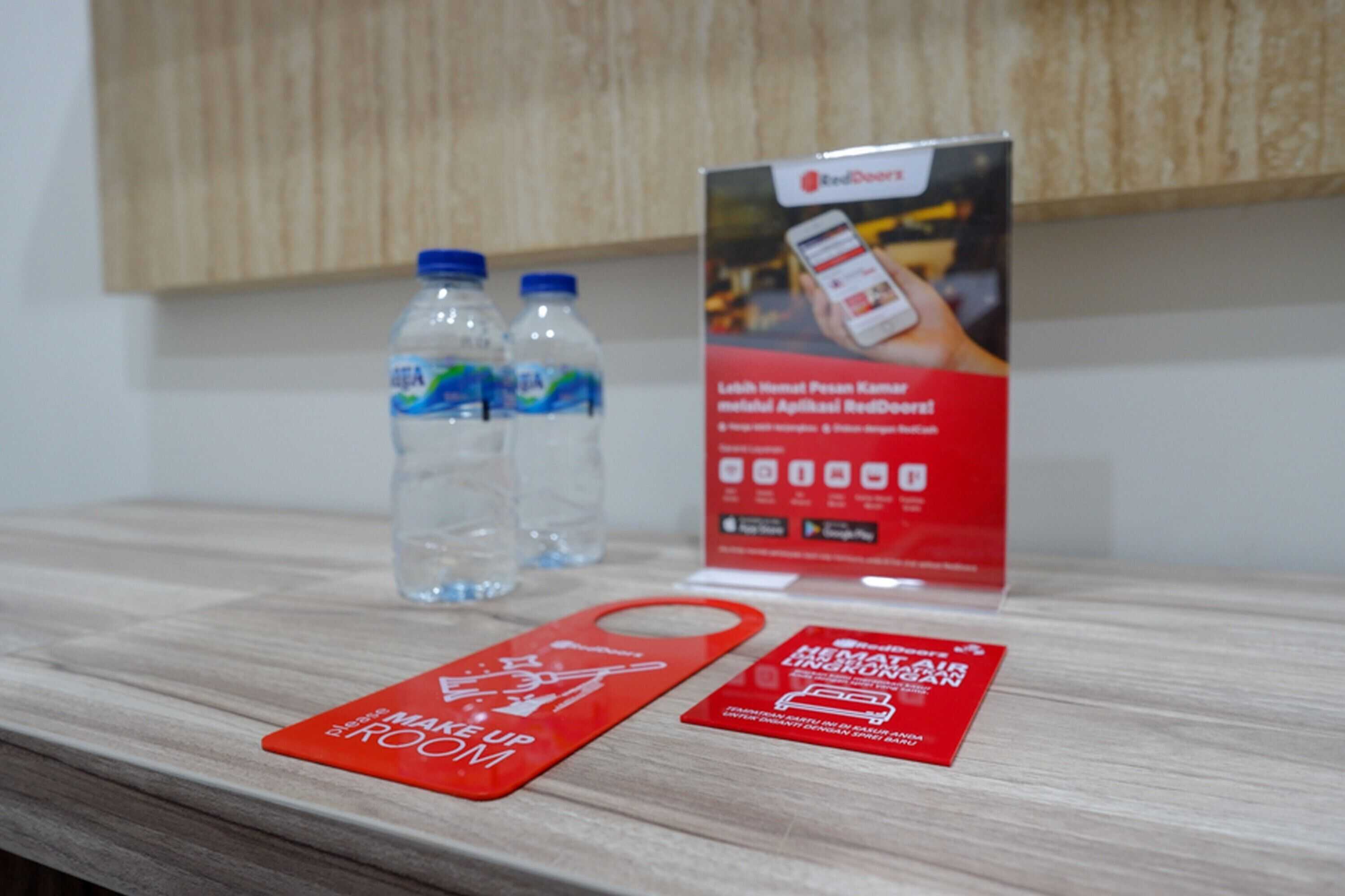 Gift card for Reddoorz @ Jalan Kartini Semarang
