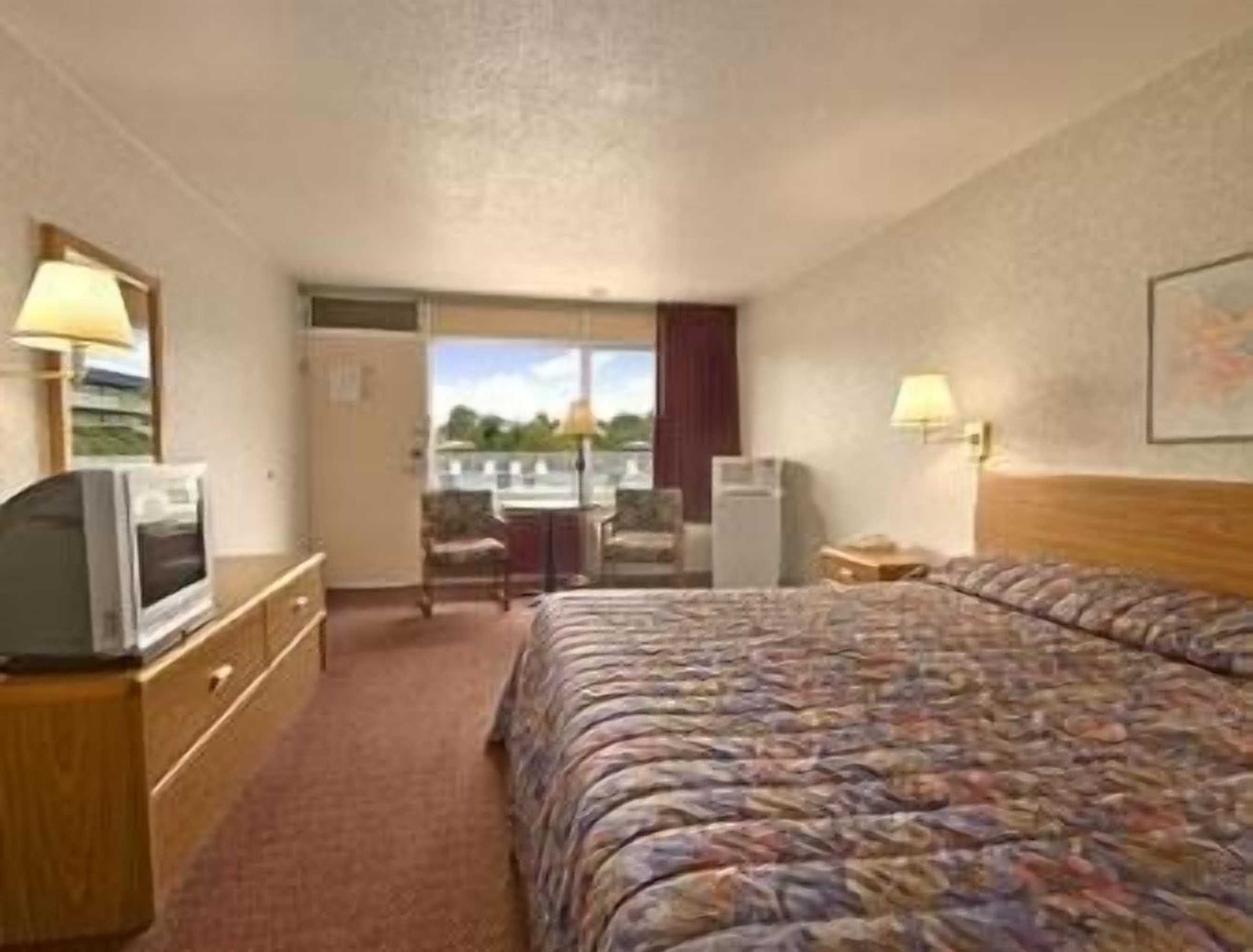 Gift card for Days Inn by Wyndham St Clairsville Gift card for Days Inn by Wyndham St Clairsville