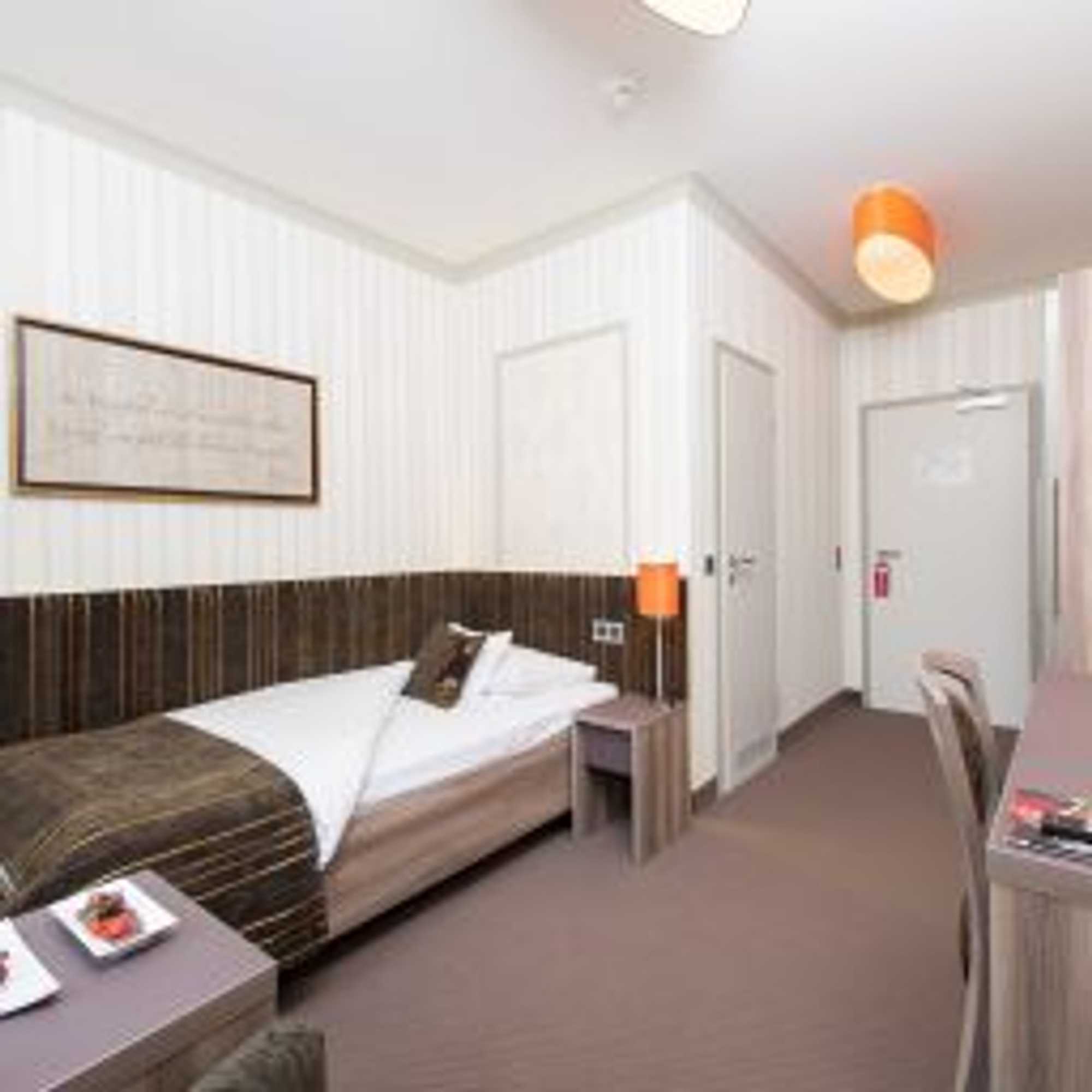 Gift card for Konsumhotel Dorotheenhof Weimar Gift card for Konsumhotel Dorotheenhof Weimar