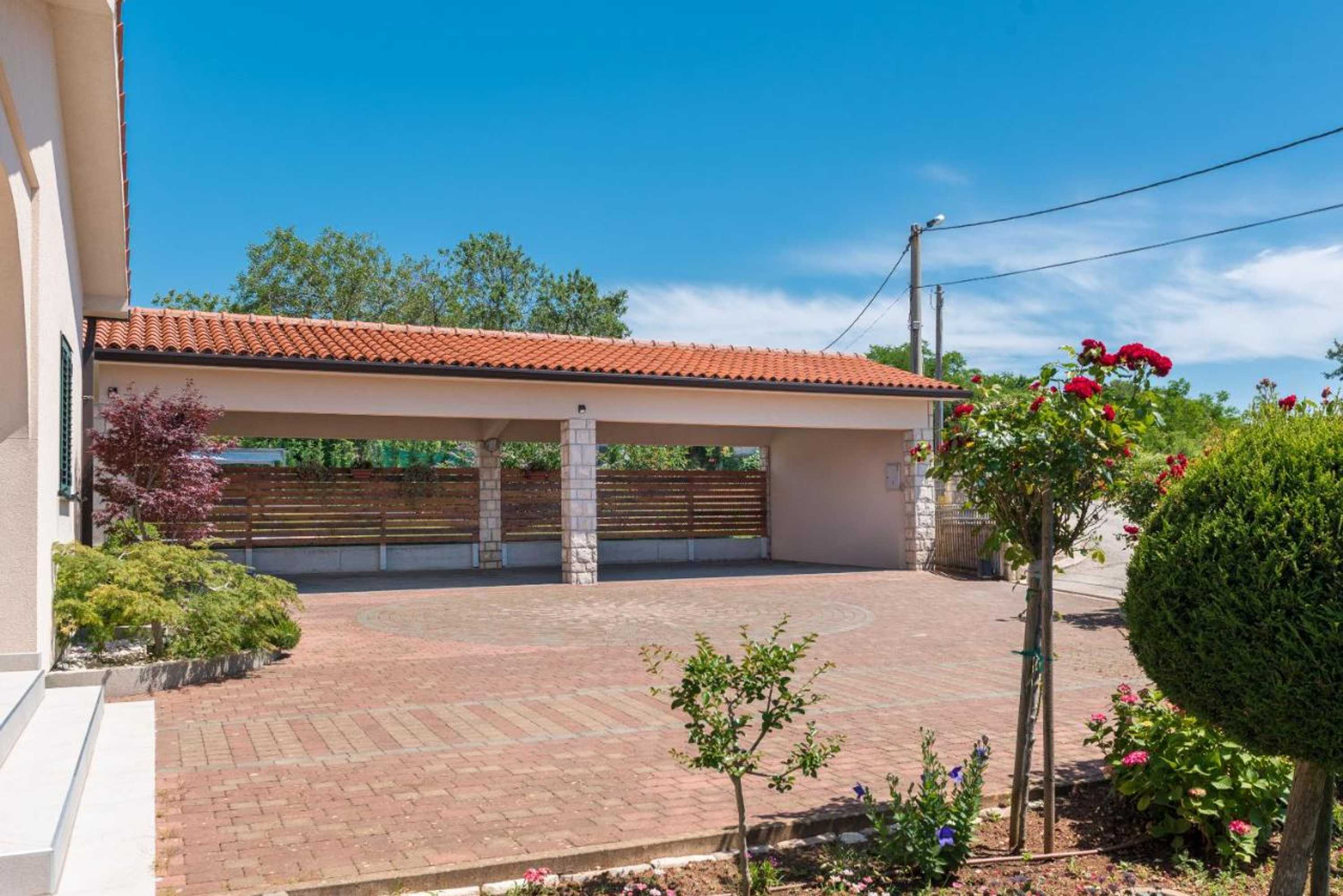 Gift card for Holiday House Olive Grove With Pool And Garden Gift card for Holiday House Olive Grove With Pool And Garden