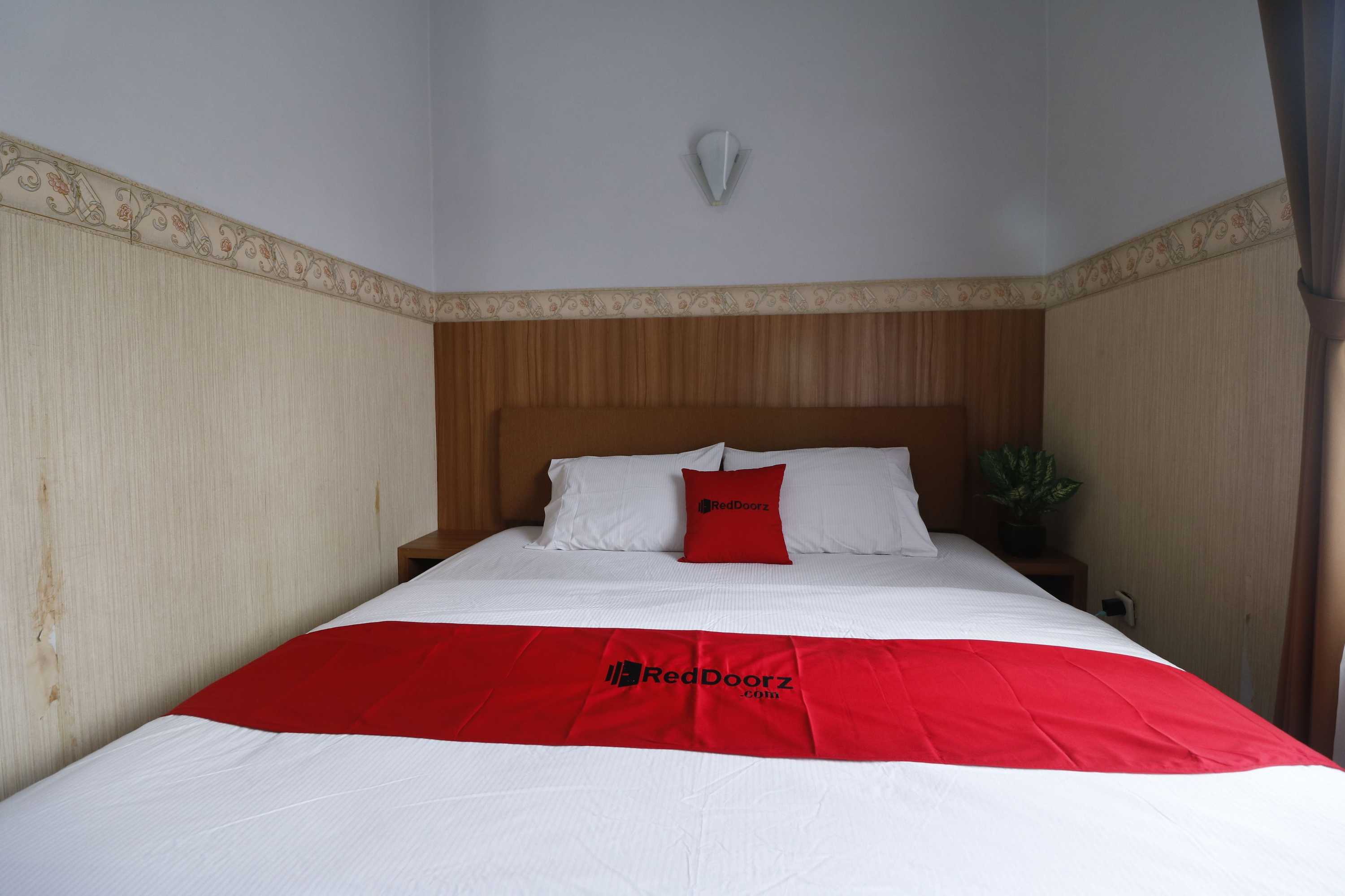 Gift card for Reddoorz Plus Near Undip Tembalang Gift card for Reddoorz Plus Near Undip Tembalang