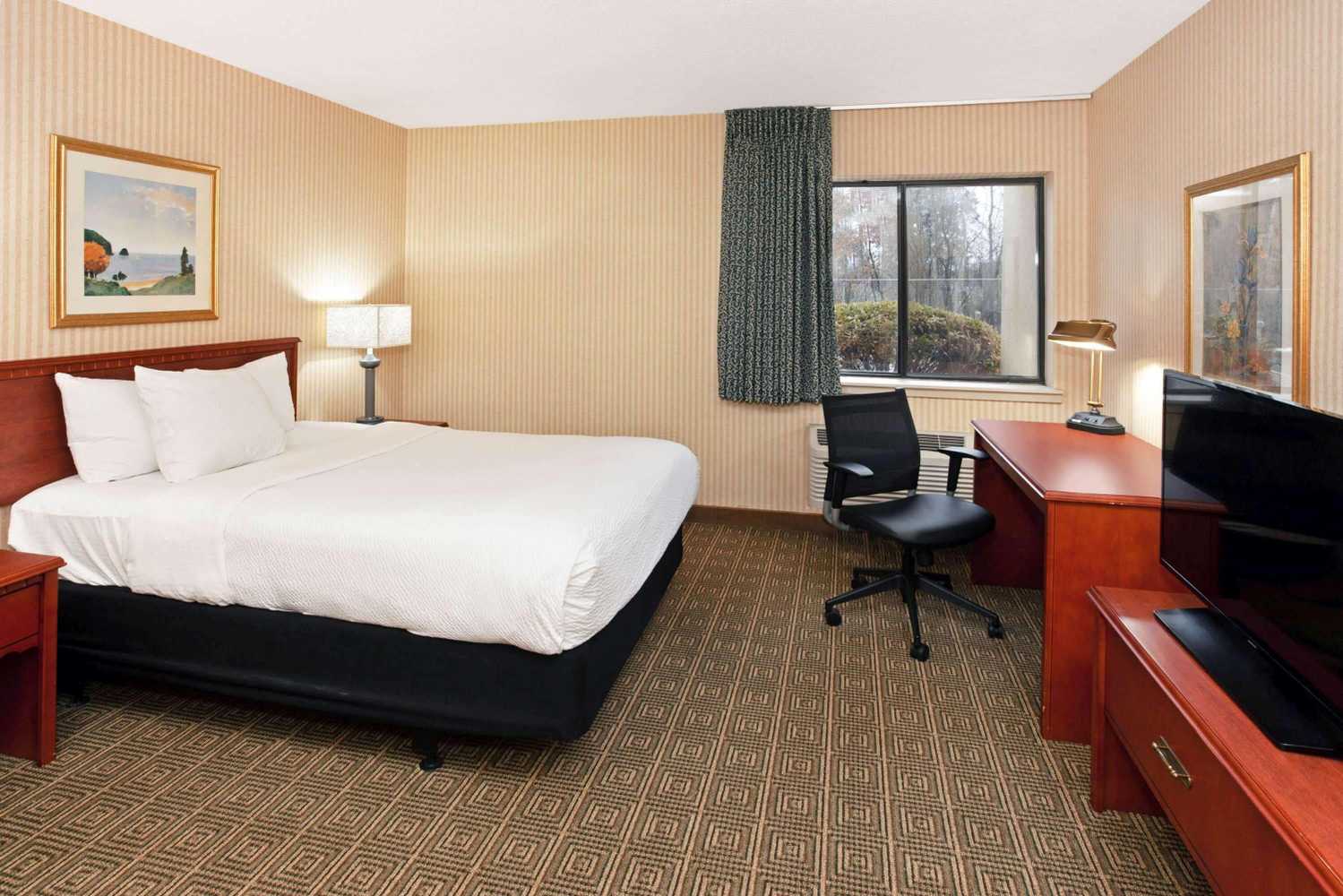 Gift card for La Quinta Inn & Suites by Wyndham Stevens Point Gift card for La Quinta Inn & Suites by Wyndham Stevens Point