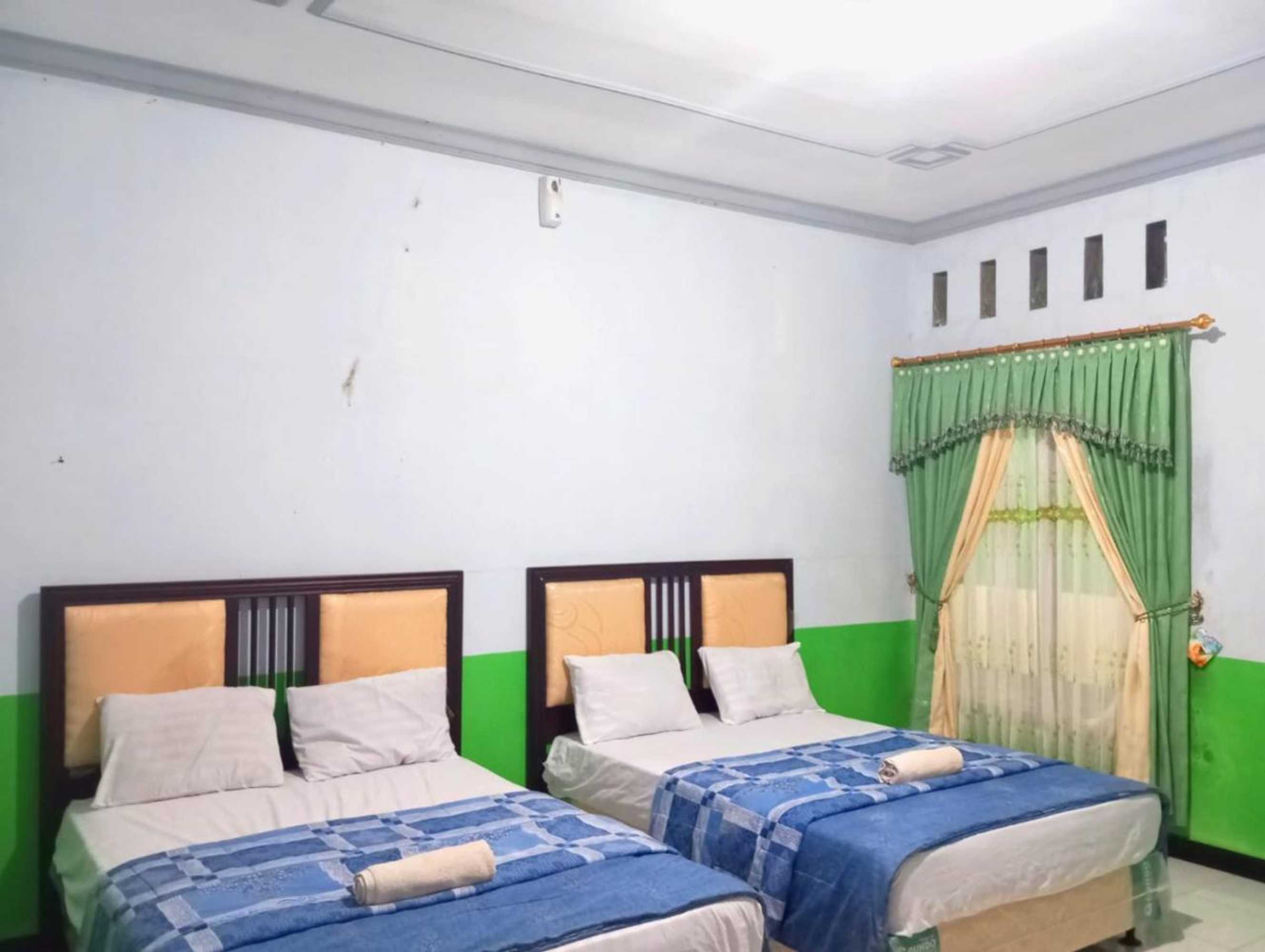 Gift card for Puspa Tiara Syar'i Guci Mitra Reddoorz