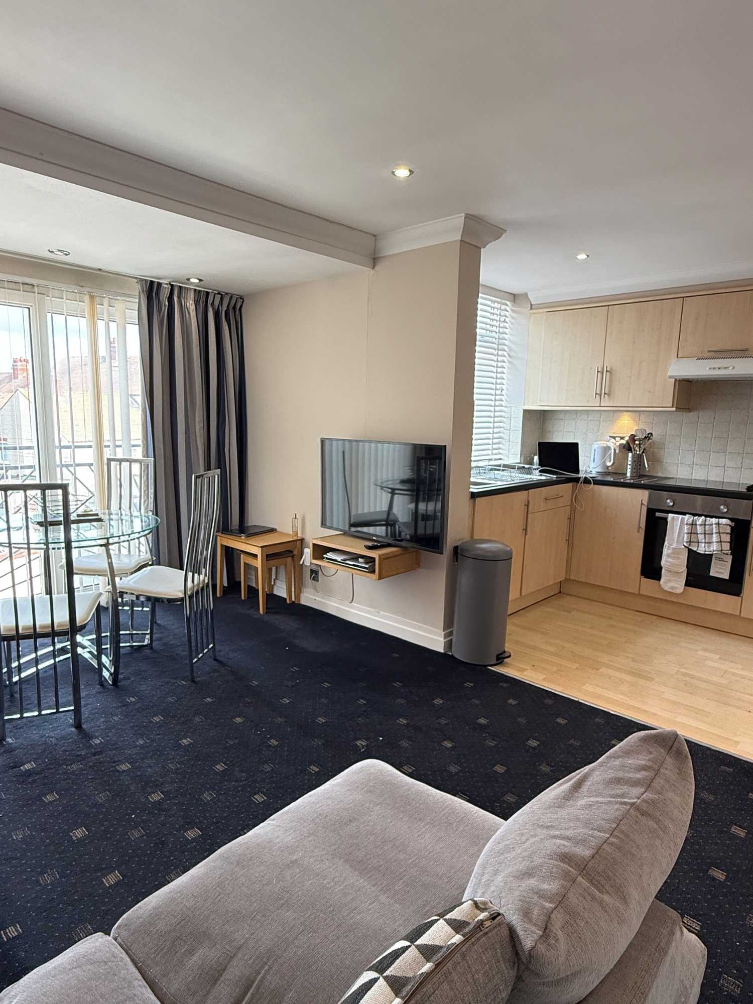 Gift card for Queens Mansions: Lakeland Suite