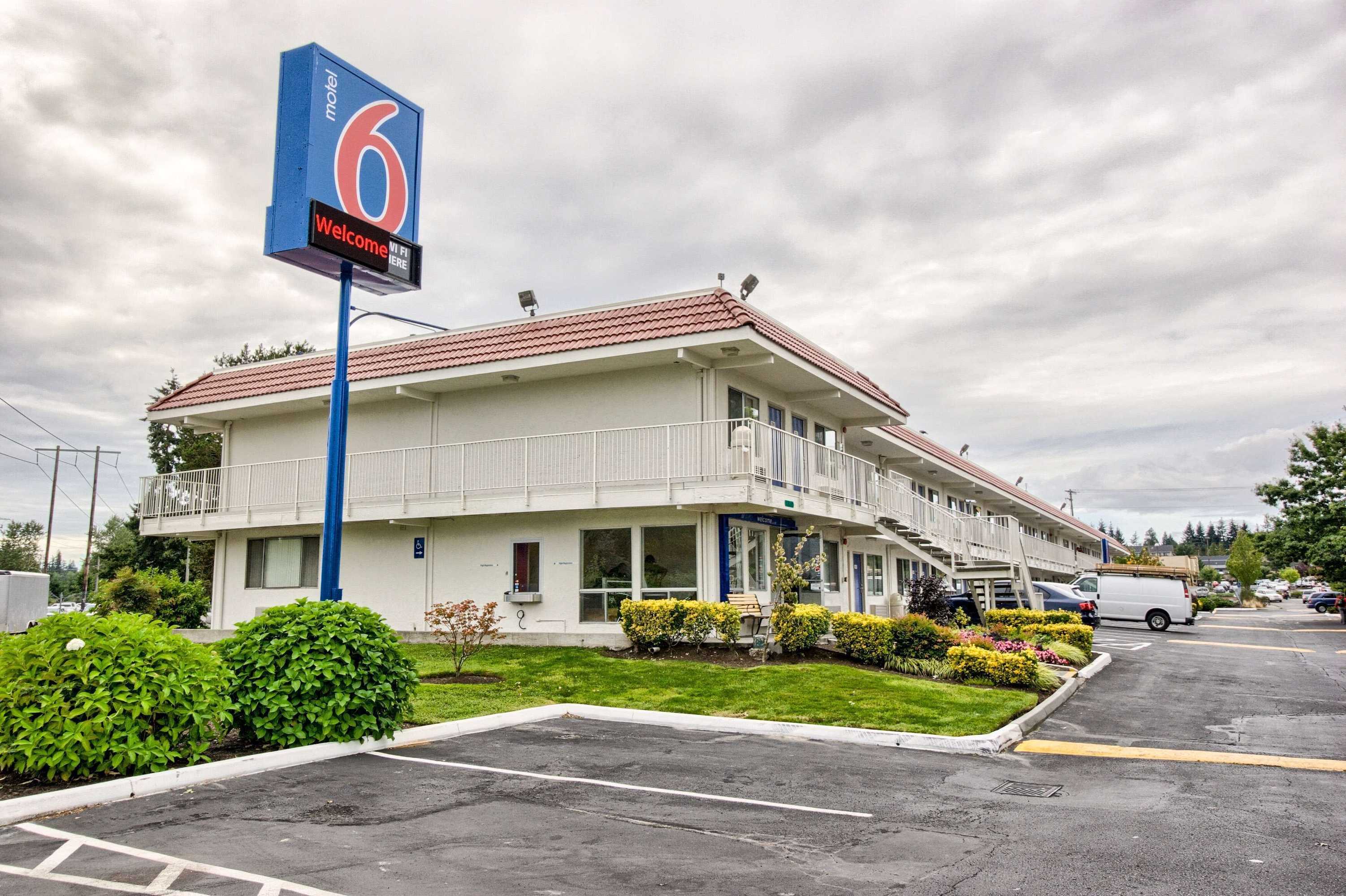 Gift card for Motel 6 Everett, WA - South