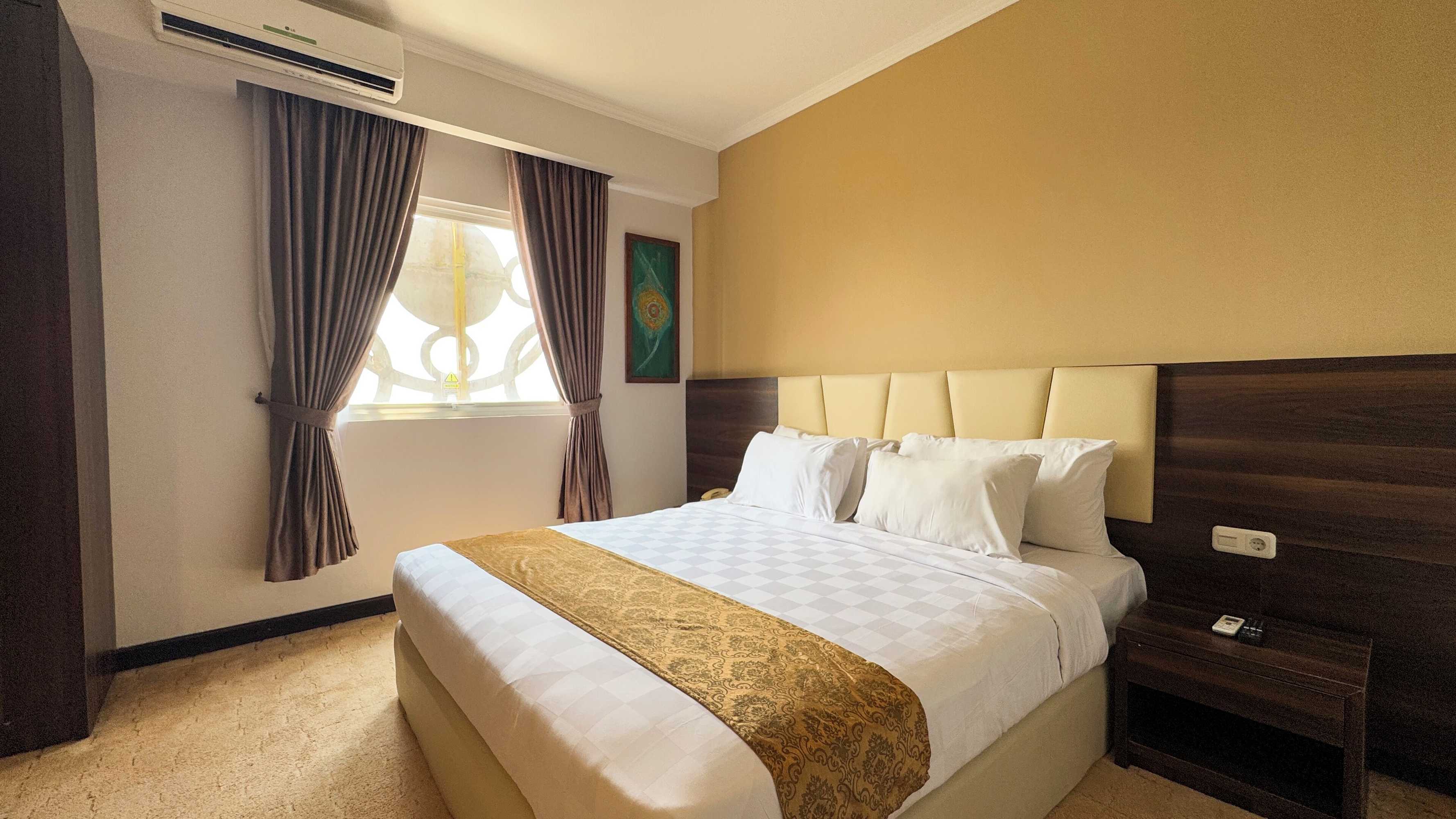 Gift card for Lorin Syariah Hotel Solo Gift card for Lorin Syariah Hotel Solo