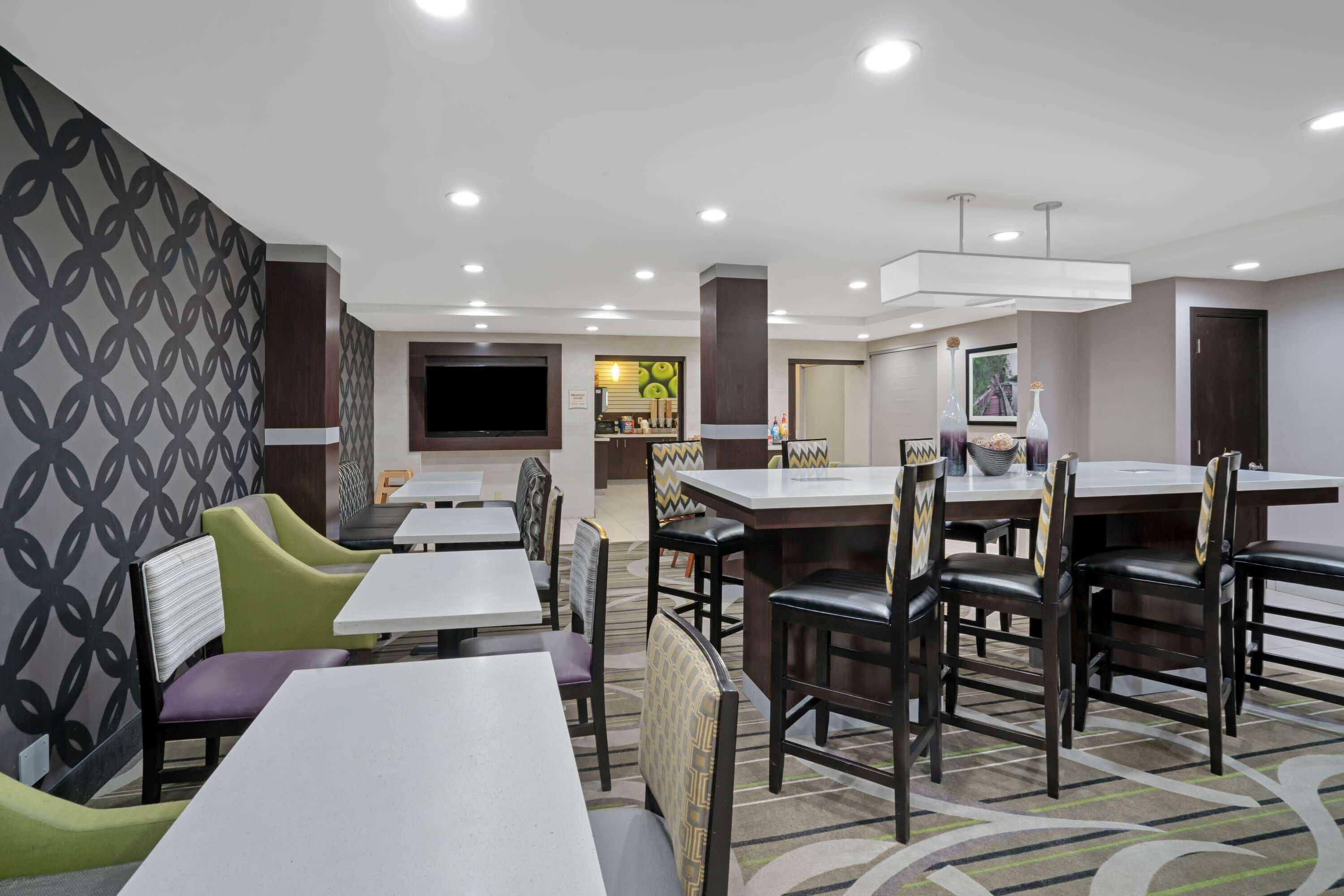 Gift card for La Quinta Inn & Suites by Wyndham Knoxville North I-75 Gift card for La Quinta Inn & Suites by Wyndham Knoxville North I-75
