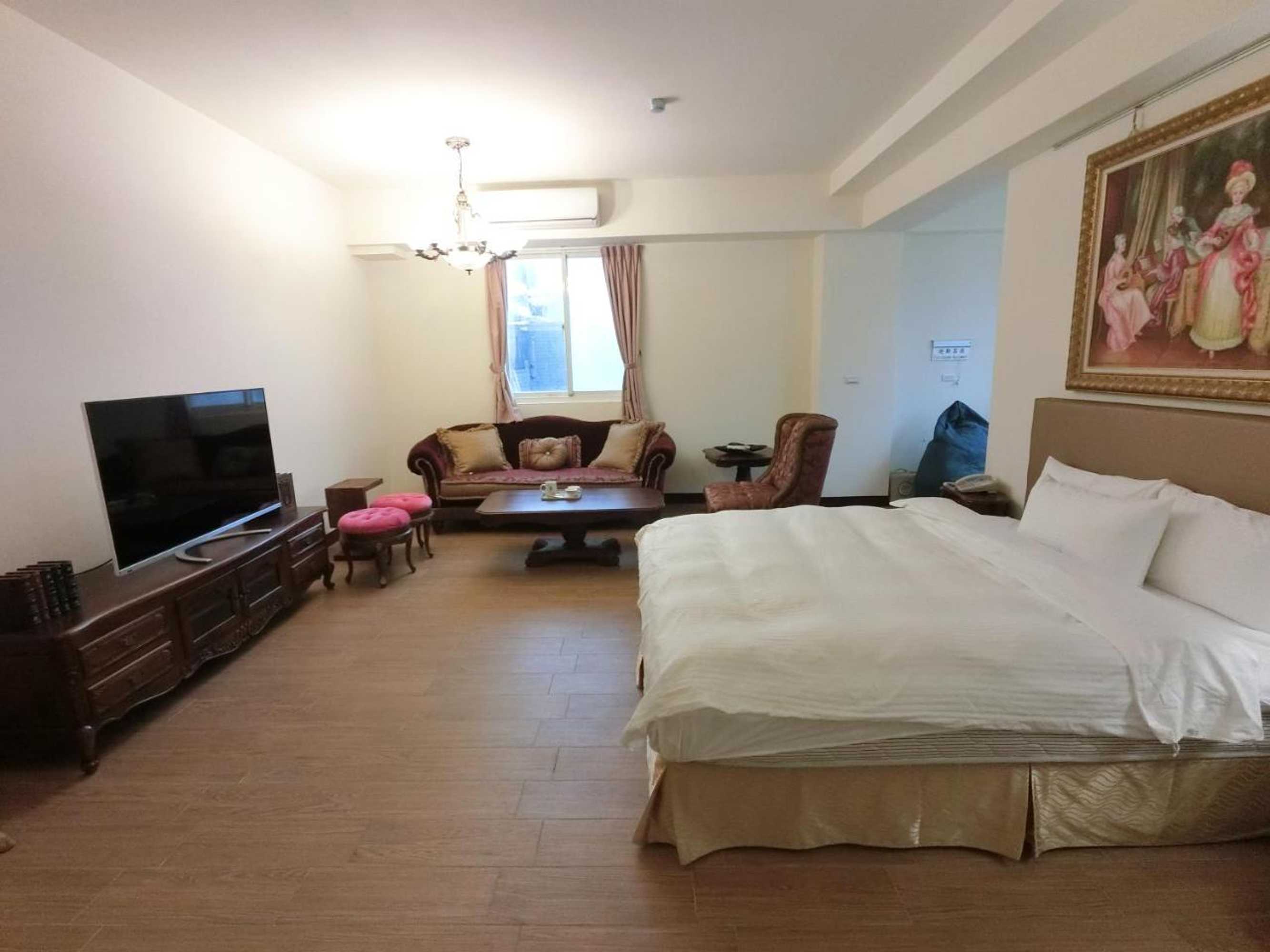 Gift card for Long Zhi Yue Hotel