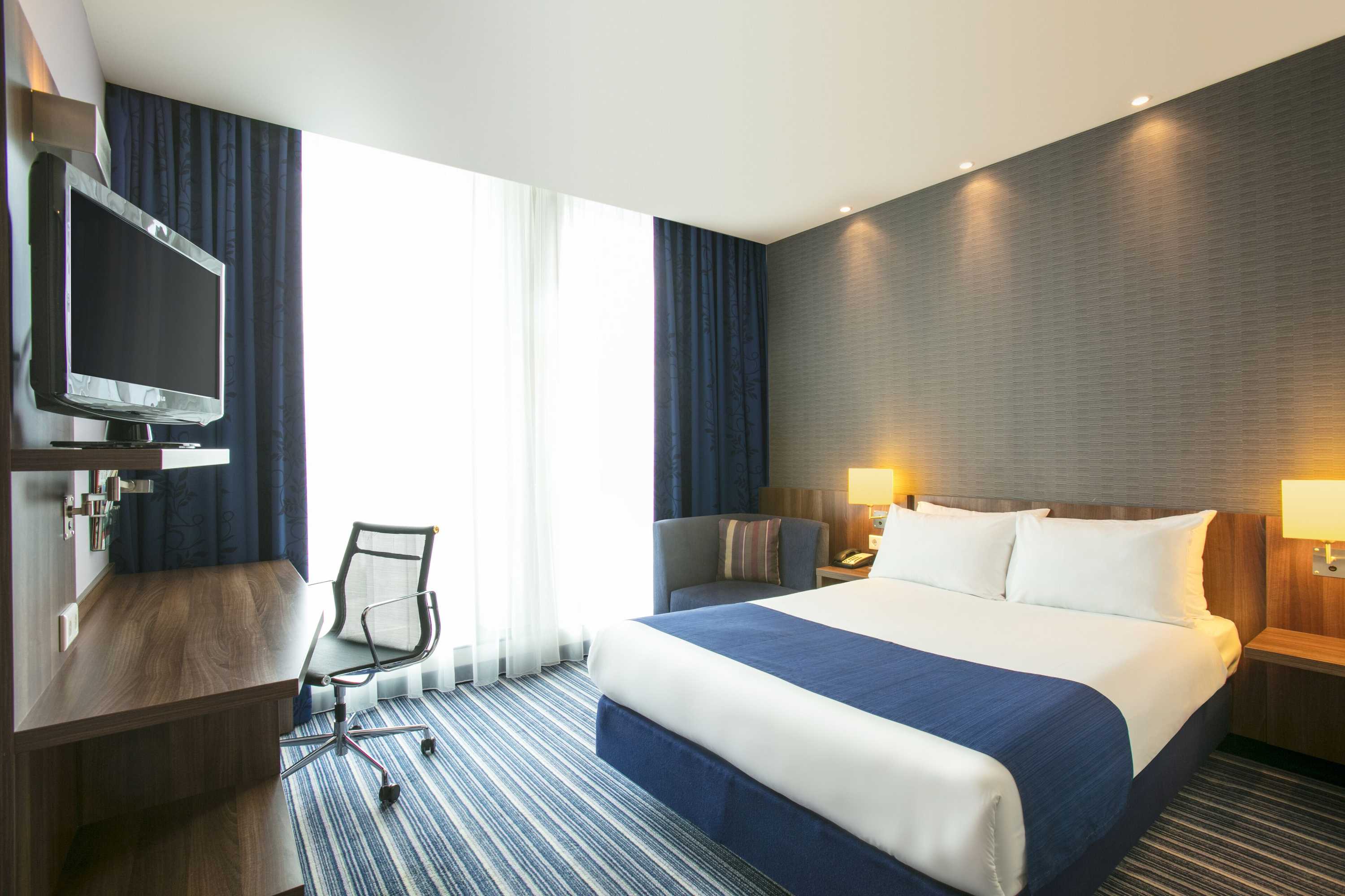 Gift card for Holiday Inn Express The Hague - Parliament by Ihg Gift card for Holiday Inn Express The Hague - Parliament by Ihg