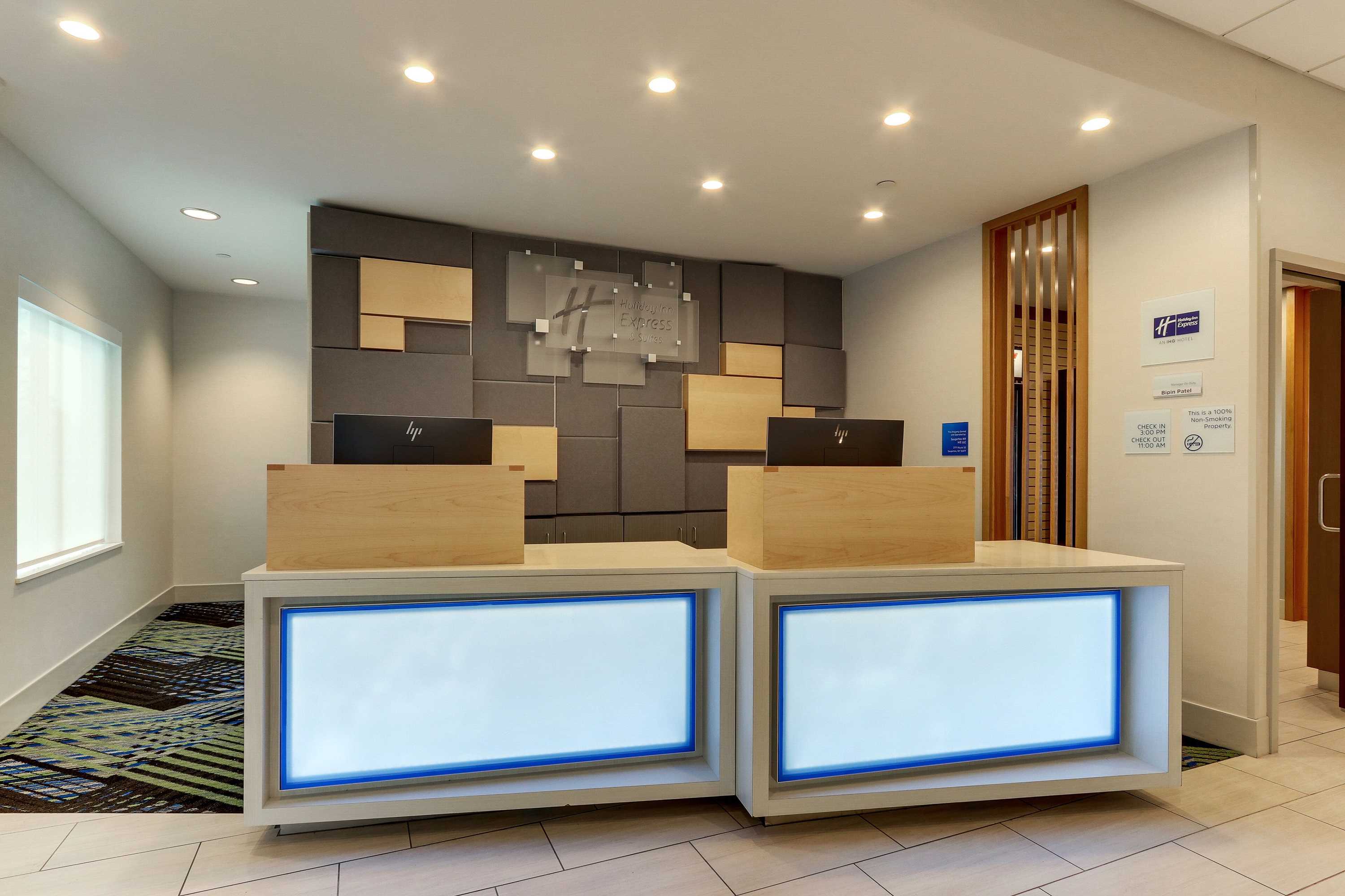 Gift card for Holiday Inn Express & Suites Saugerties - Hudson Valley by Ihg Gift card for Holiday Inn Express & Suites Saugerties - Hudson Valley by Ihg