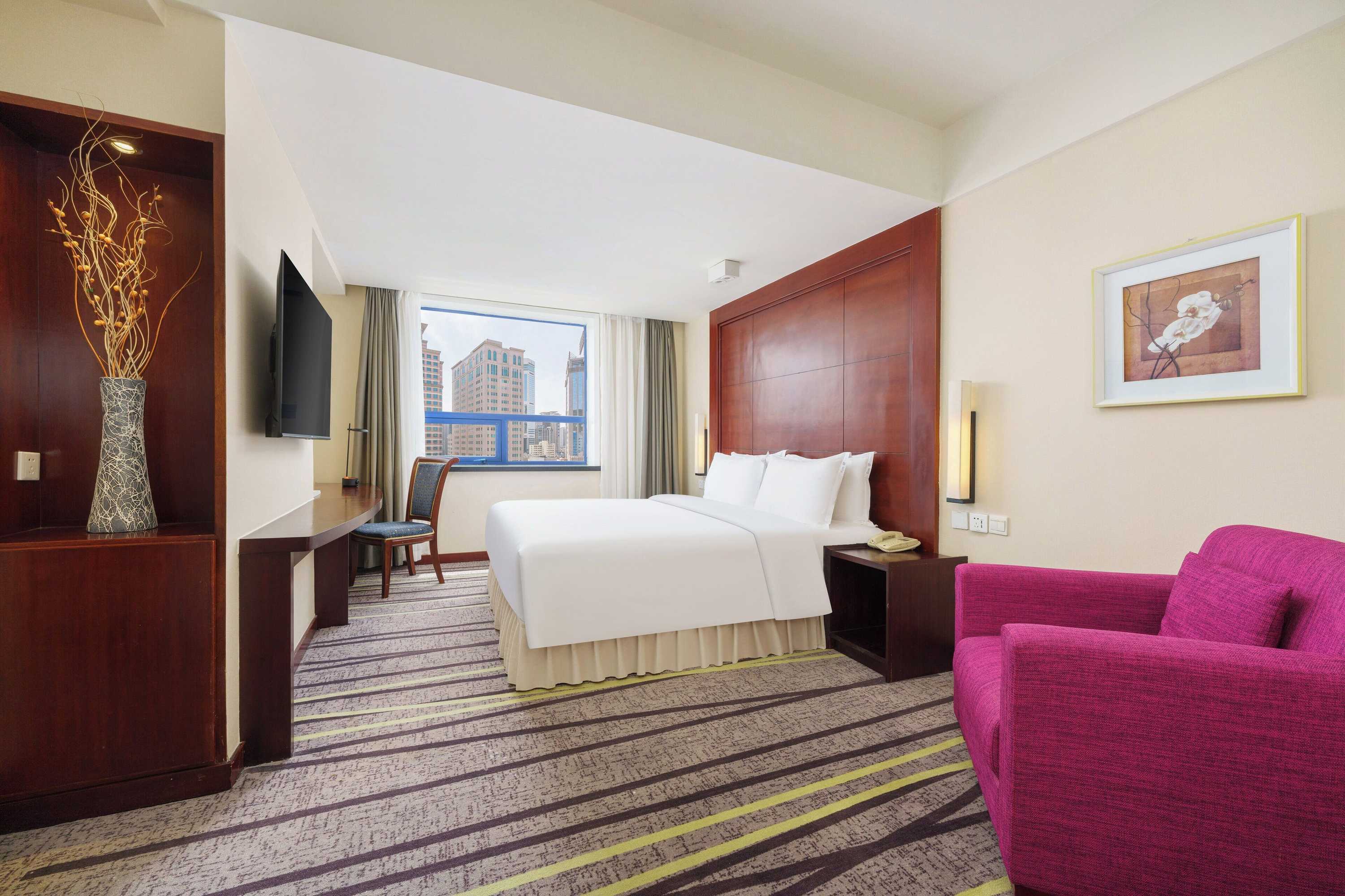 Gift card for Holiday Inn Express Dalian City Centre by Ihg Gift card for Holiday Inn Express Dalian City Centre by Ihg