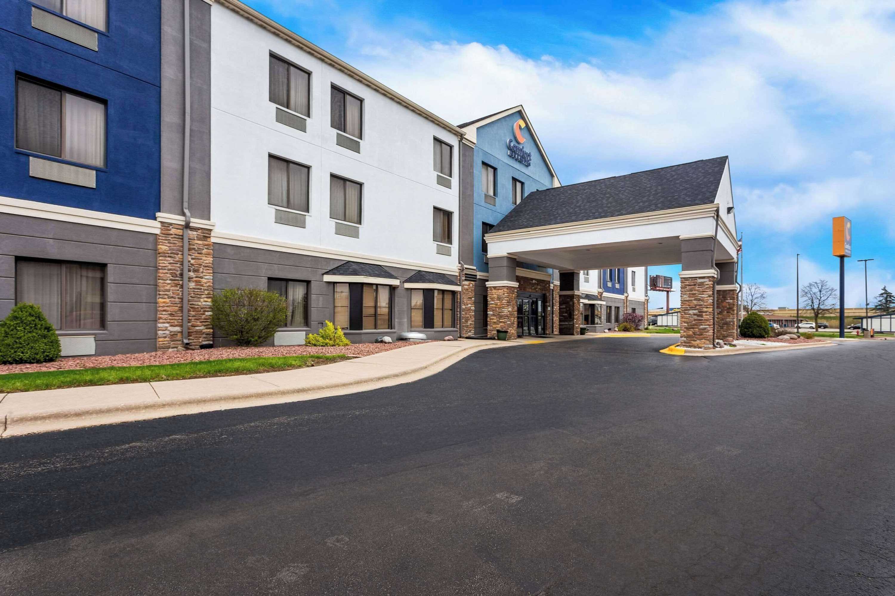 Gift card for Comfort Inn & Suites Kenosha-Pleasant Prairie