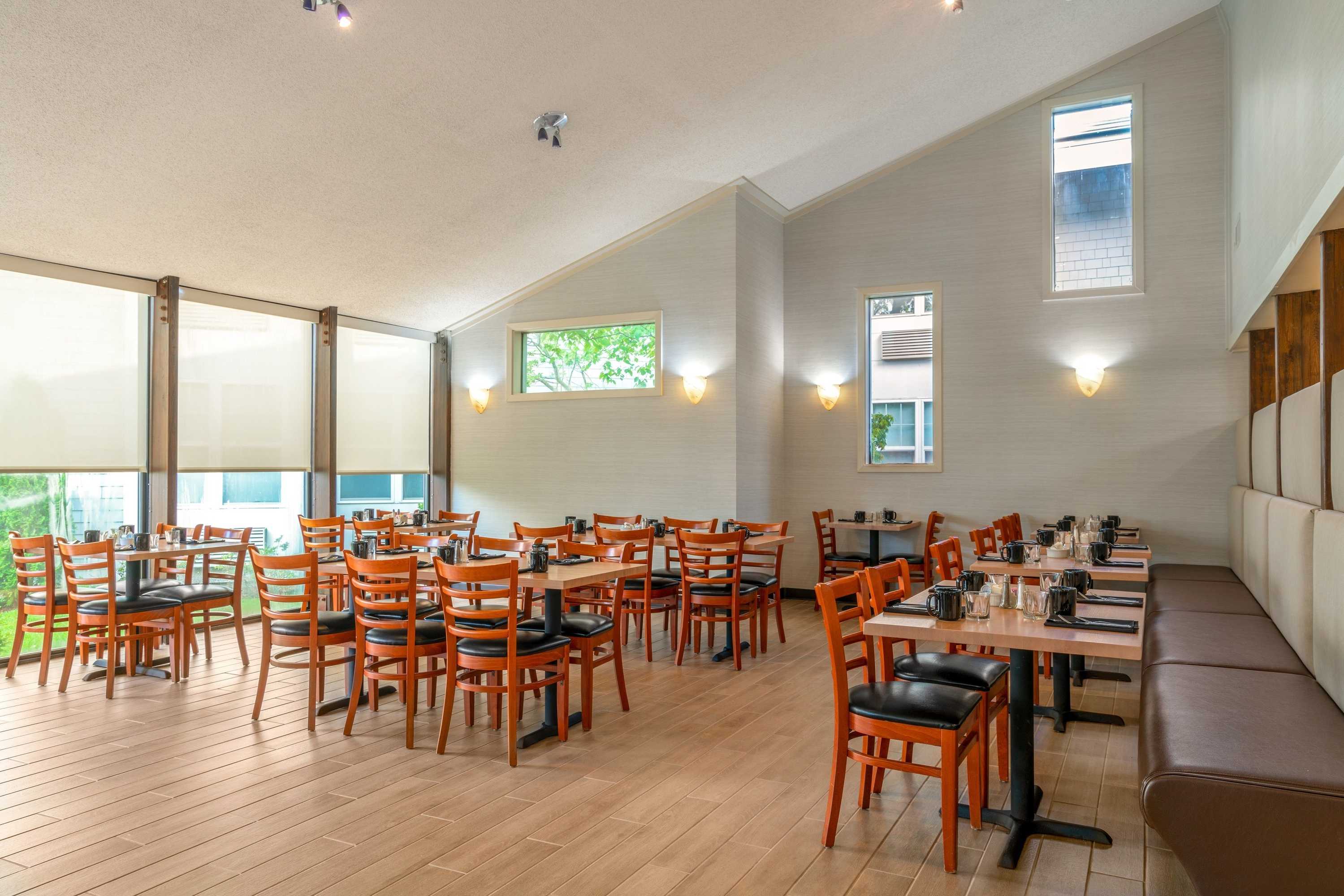 Gift card for Holiday Inn Hyannis by Ihg Gift card for Holiday Inn Hyannis by Ihg