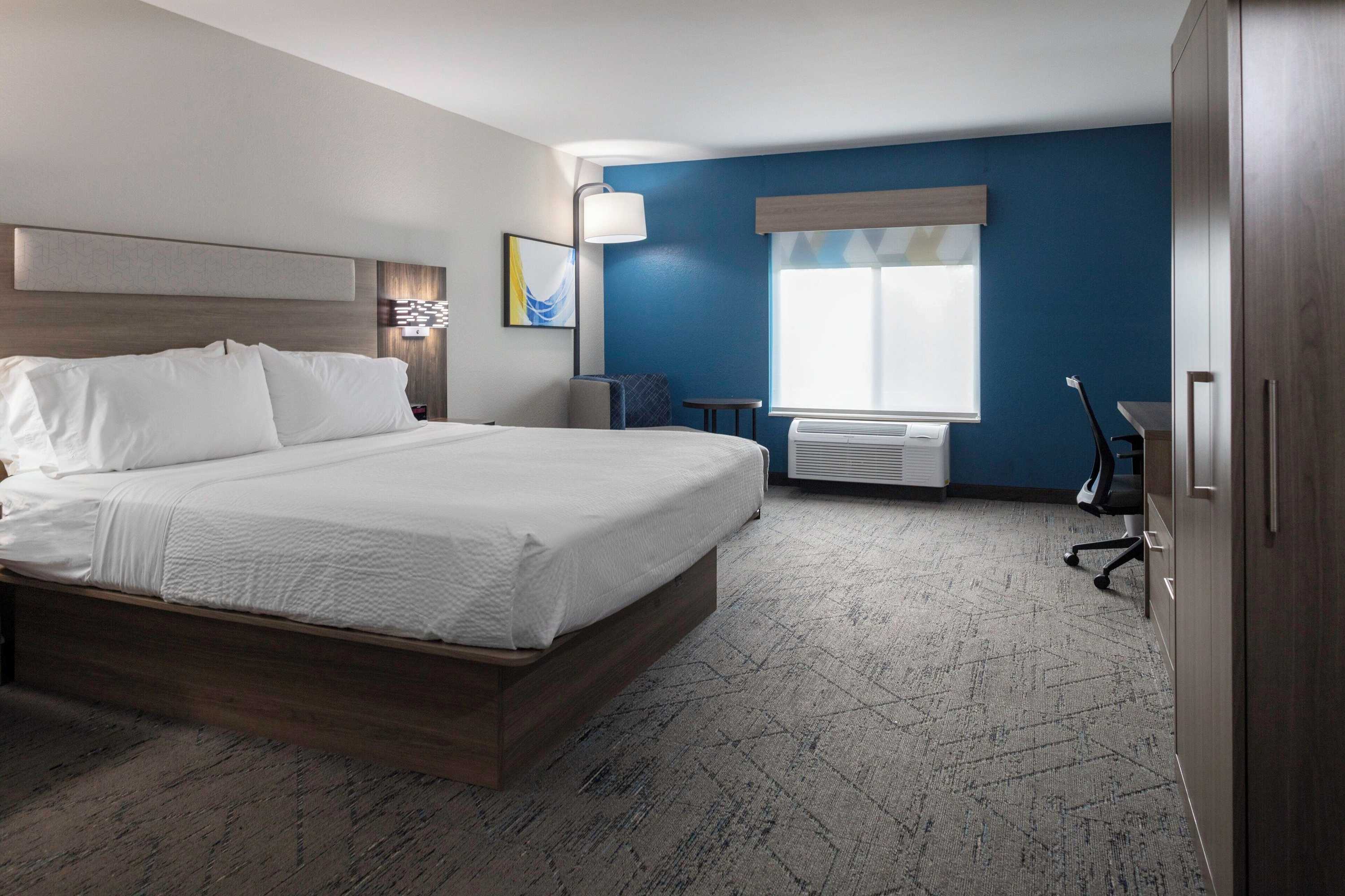 Gift card for Holiday Inn Express & Suites Roanoke Rapids SE by Ihg Gift card for Holiday Inn Express & Suites Roanoke Rapids SE by Ihg