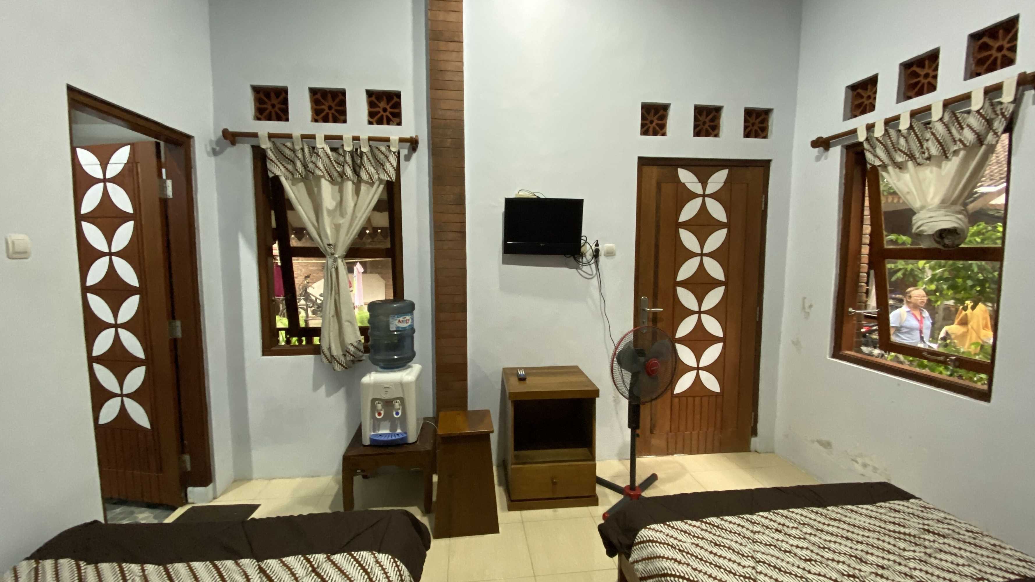 Gift card for Homestay Candi Pawon Fahrurohman Syariah Gift card for Homestay Candi Pawon Fahrurohman Syariah
