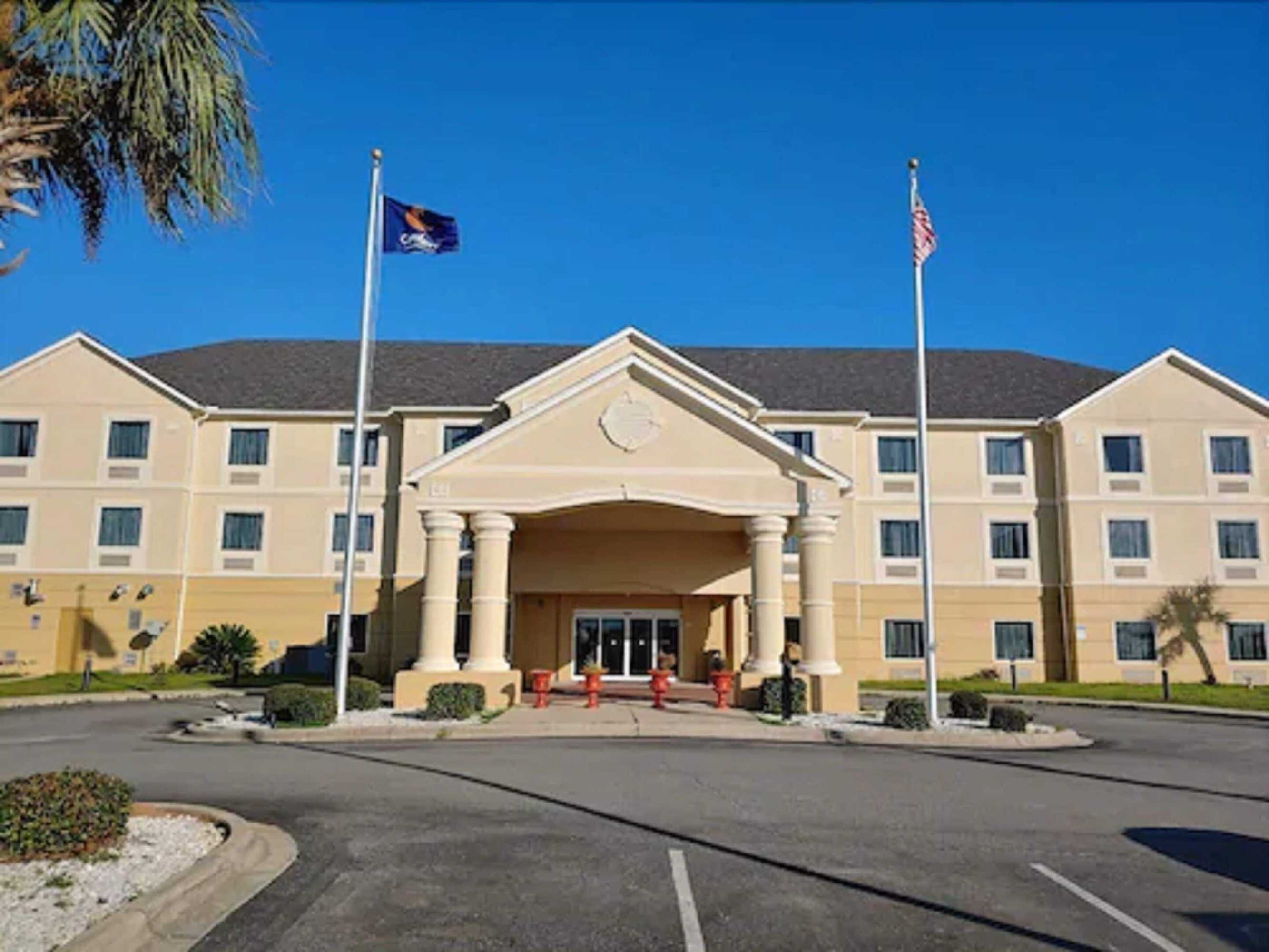 Gift card for Comfort Inn & Suites Marianna I-10 Gift card for Comfort Inn & Suites Marianna I-10