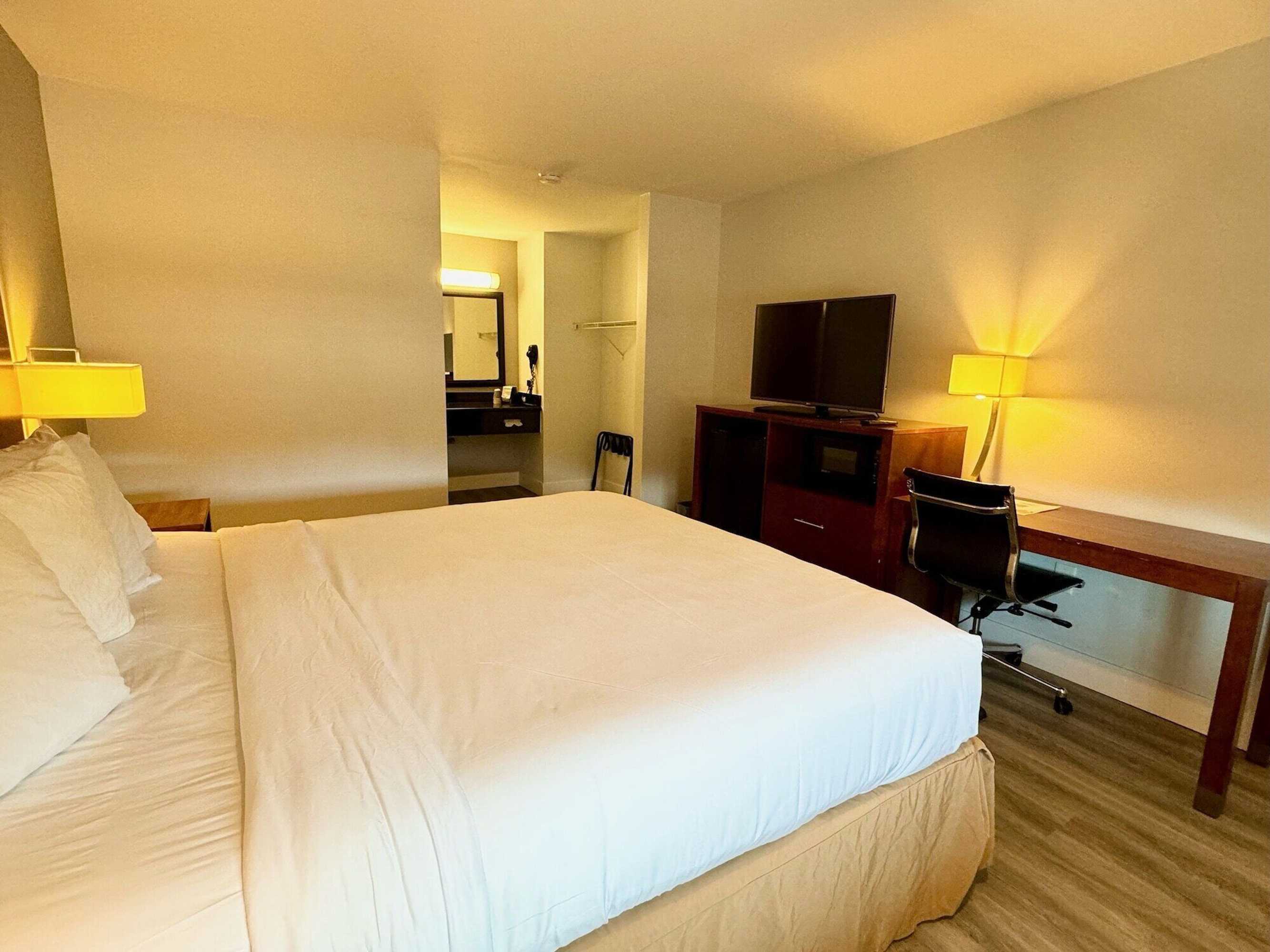 Gift card for Motel 6 Martinez, Ca