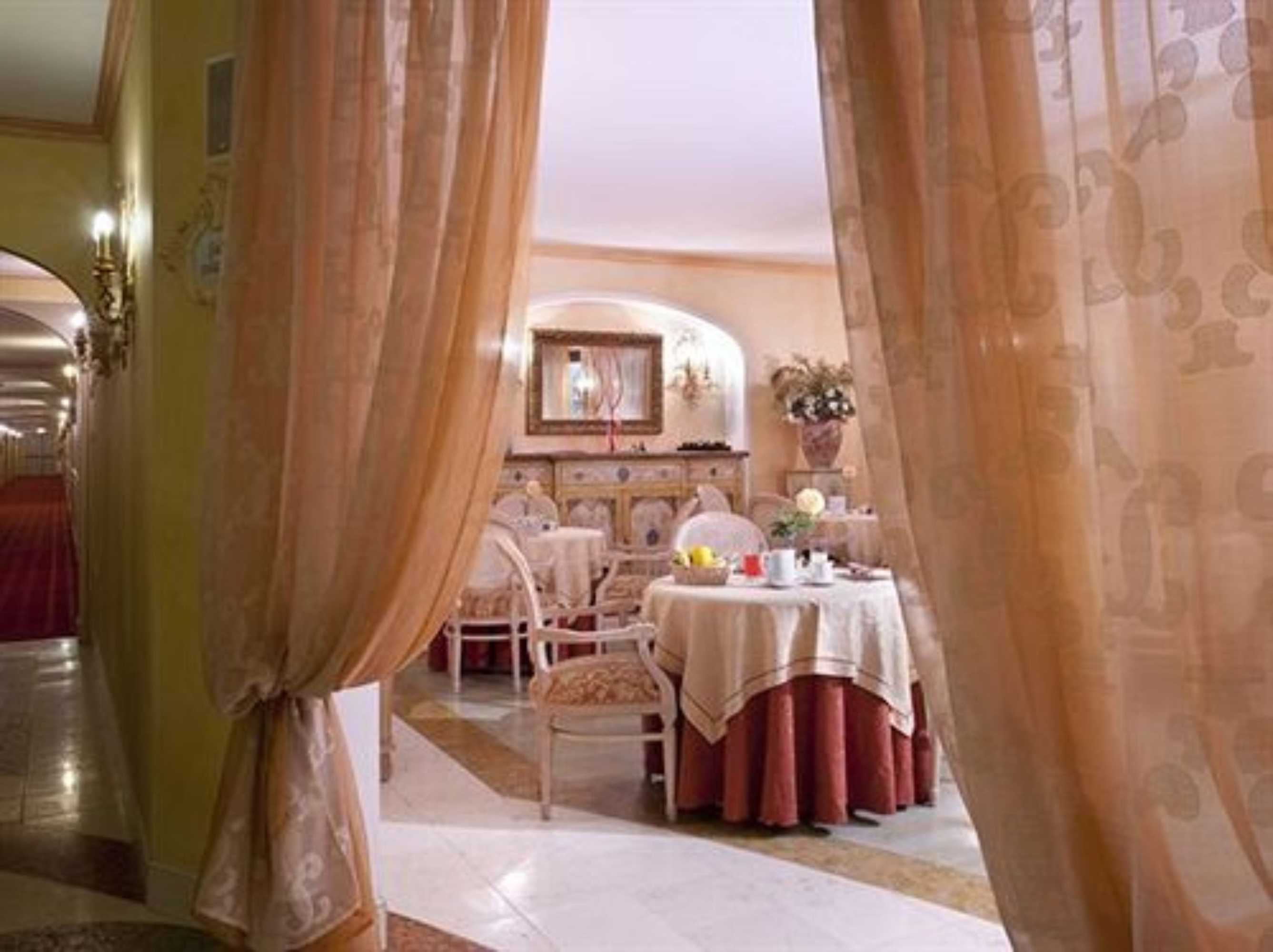 Gift card for Vip's Motel Luxury Accommodation & Spa Gift card for Vip's Motel Luxury Accommodation & Spa