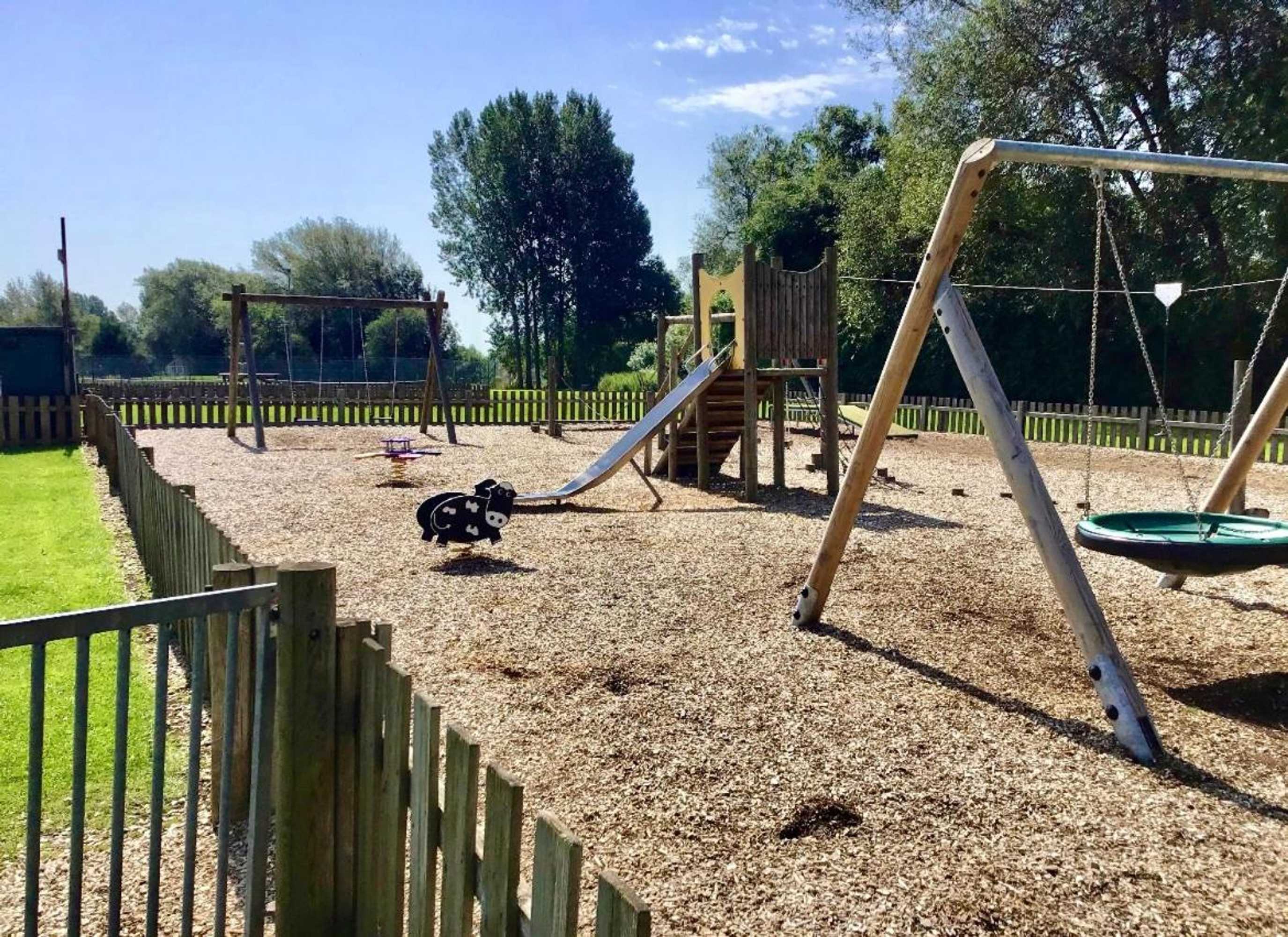 Gift card for Spinnaker Lodge · Cotswolds Lakeside Home