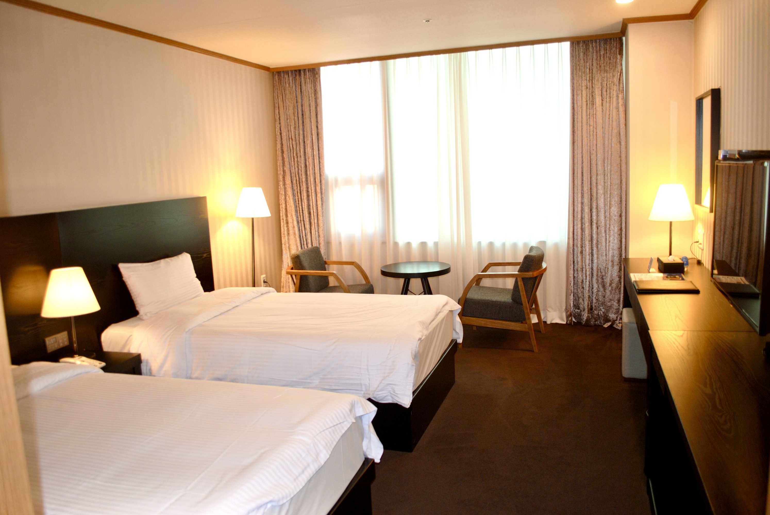 Gift card for Queen Vell Hotel & Wedding Gift card for Queen Vell Hotel & Wedding