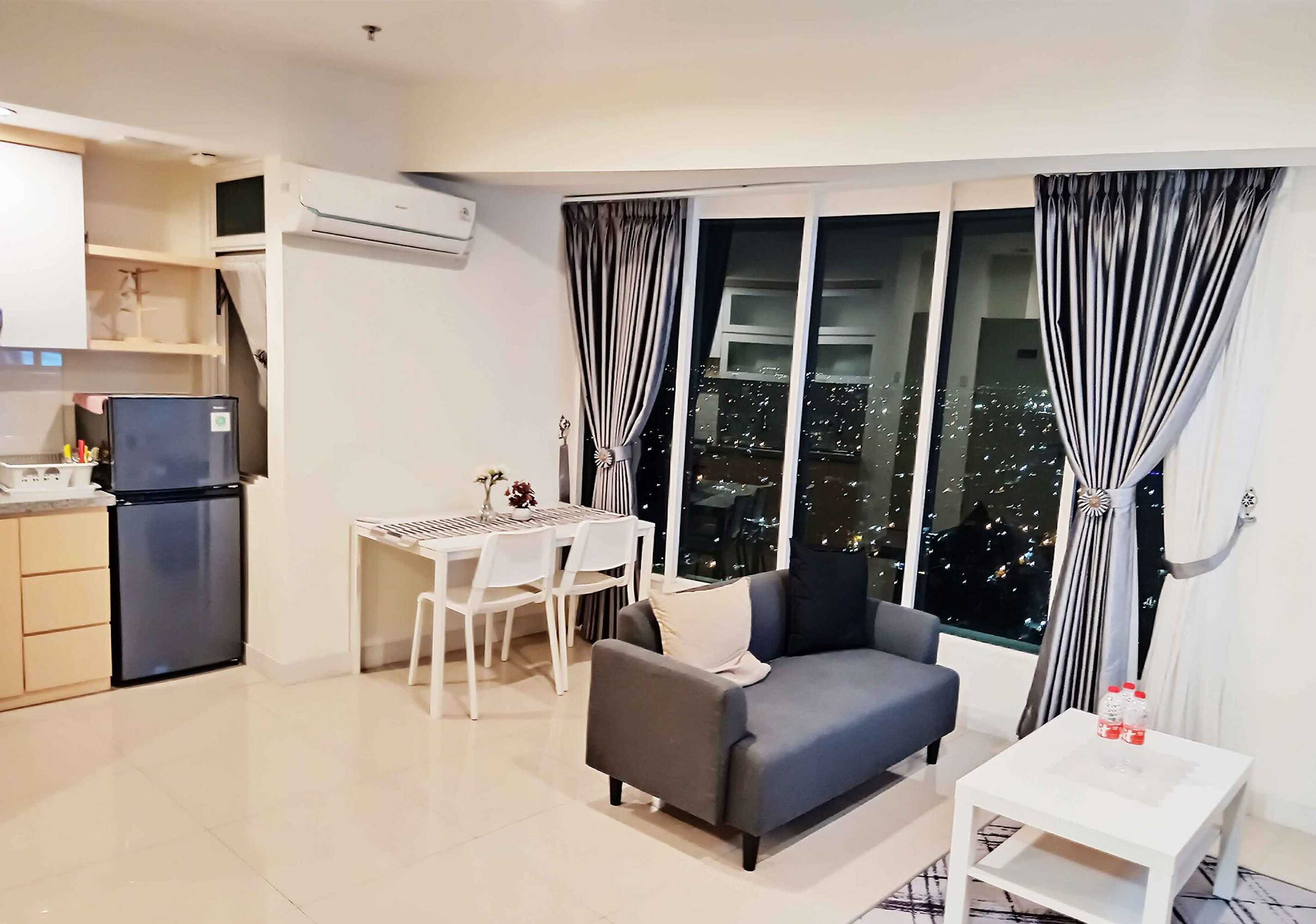Gift card for Studio Room Netflix Apartemen Grand Kamala Lagoon 21 Room Gift card for Studio Room Netflix Apartemen Grand Kamala Lagoon 21 Room