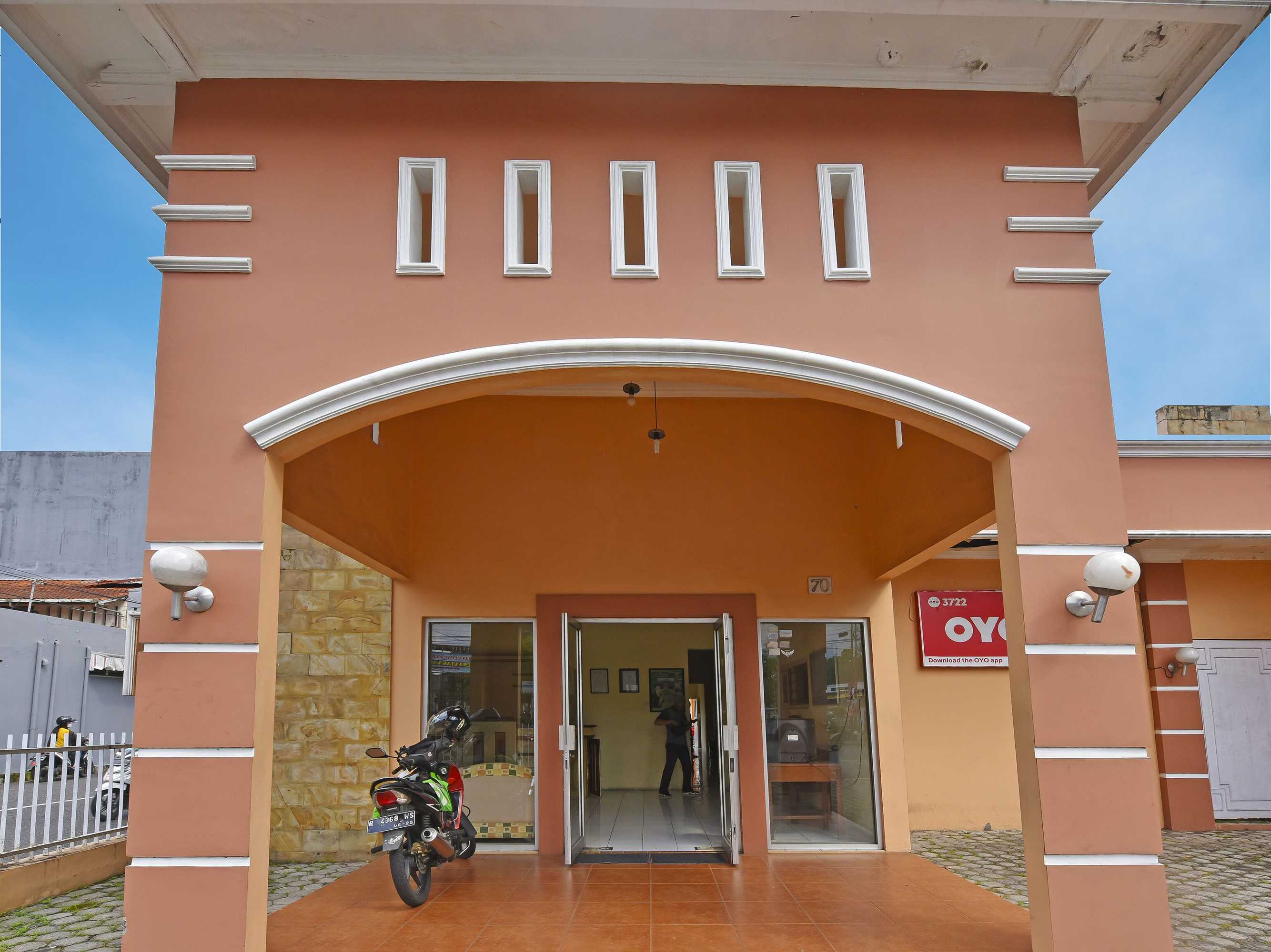 Gift card for Oyo 3722 Hotel Mutiara Gift card for Oyo 3722 Hotel Mutiara