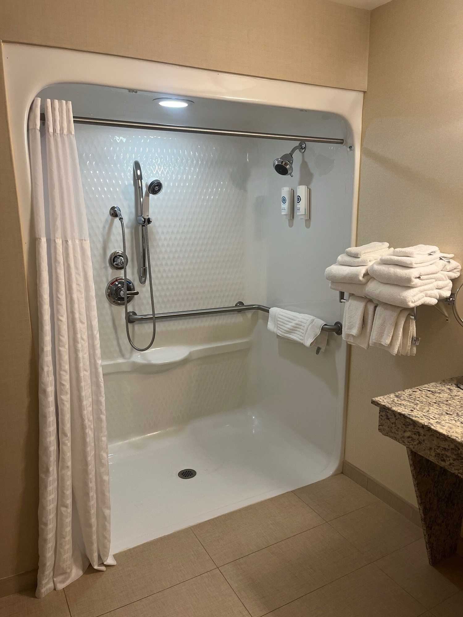 Gift card for Comfort Suites Marietta - Parkersburg Gift card for Comfort Suites Marietta - Parkersburg