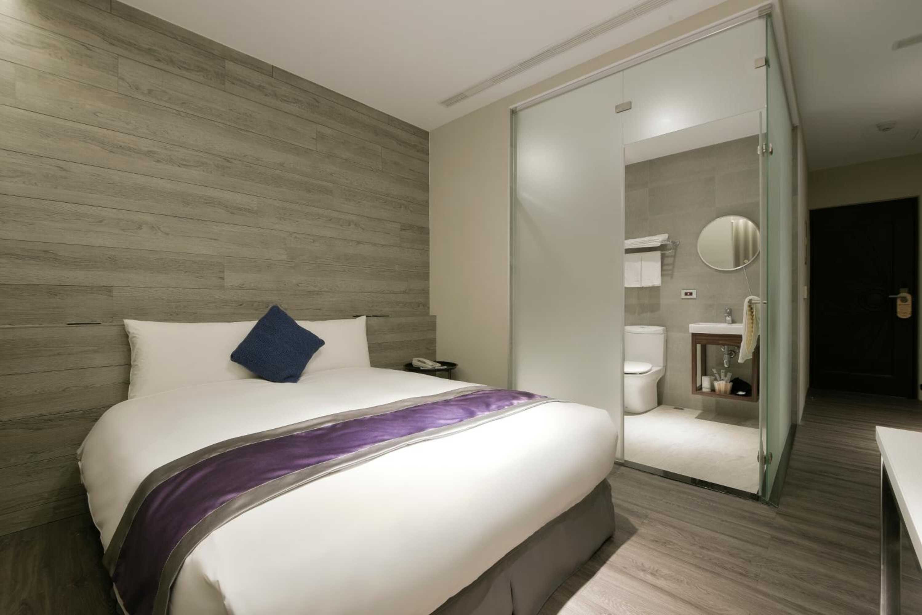 Gift card for Hotel Hsr Hesper - Taichung Gift card for Hotel Hsr Hesper - Taichung