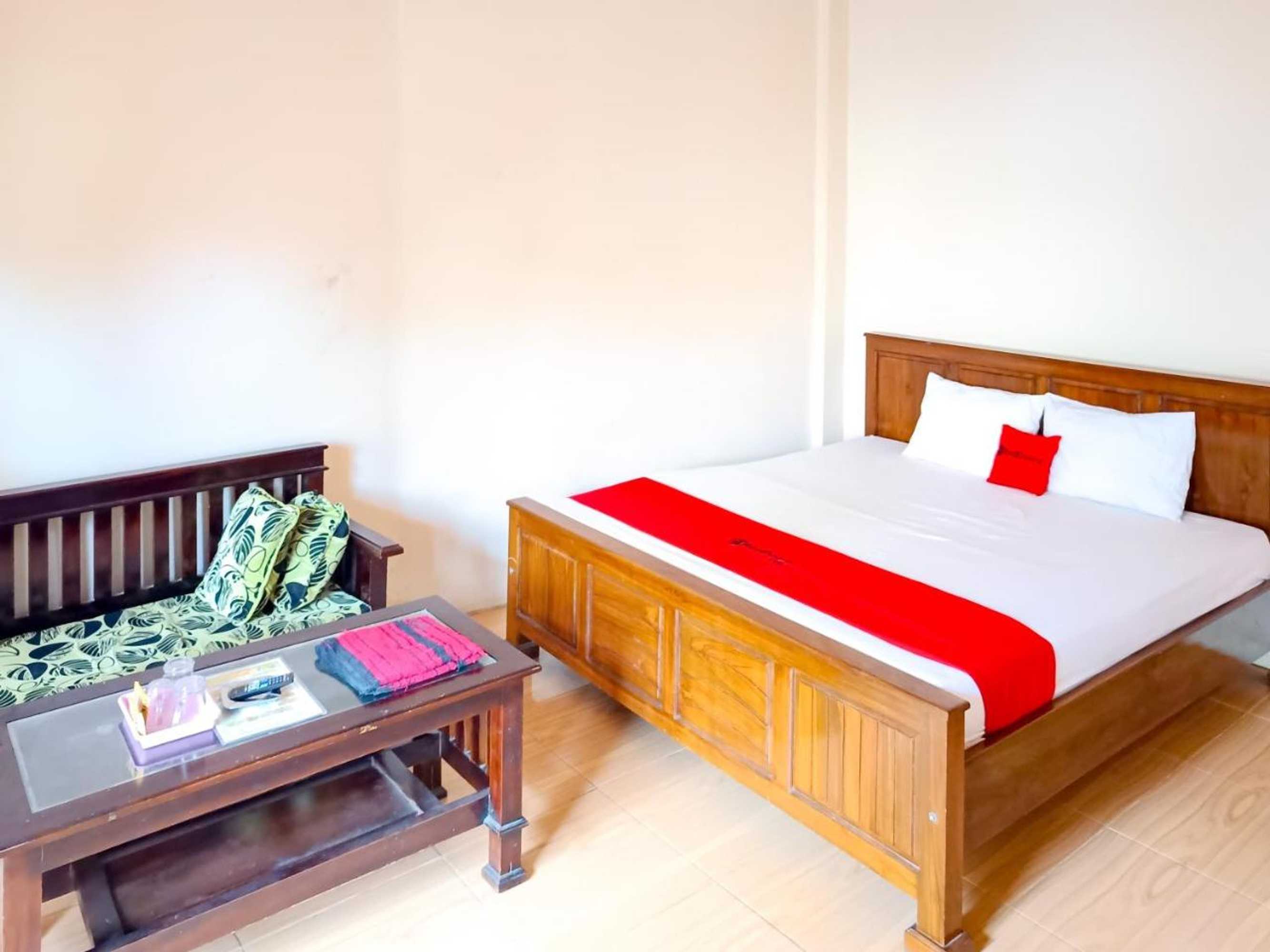 Gift card for Reddoorz at Dewa Breeze Inn Near Paralayang