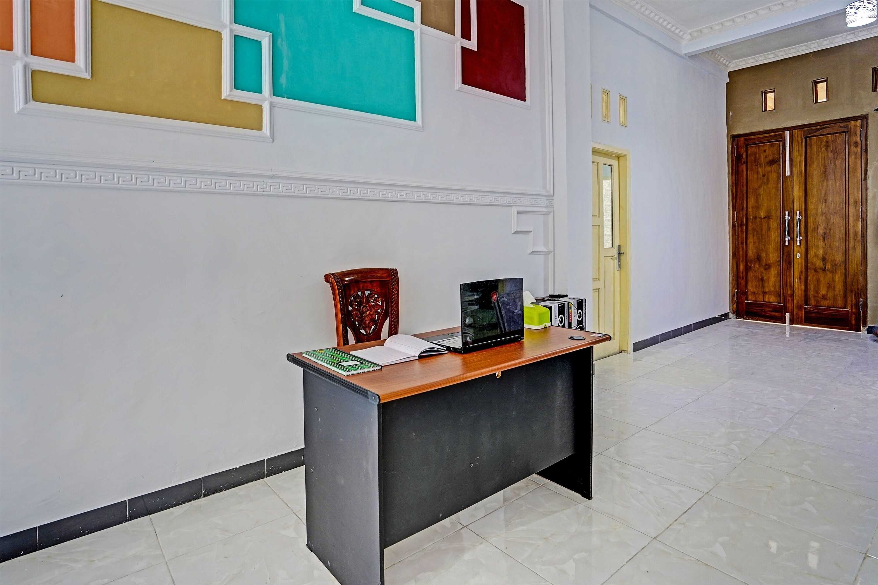 Gift card for Oyo 91848 Kost As-Salaam Syariah Gift card for Oyo 91848 Kost As-Salaam Syariah