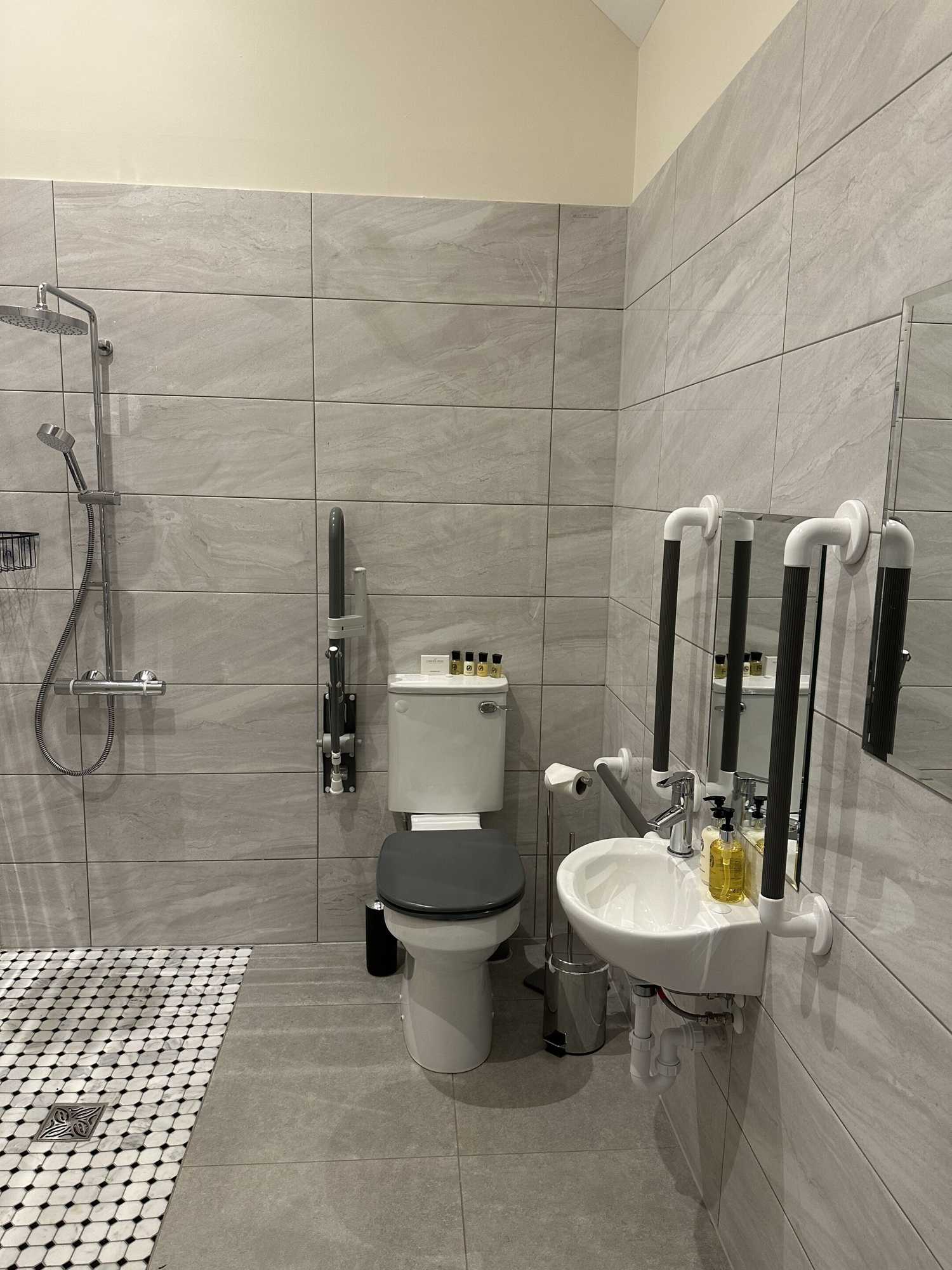 Gift card for The Frocester