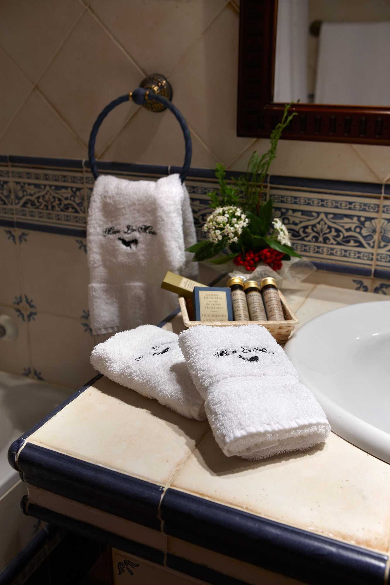 Gift card for Eco Hotel Con Encanto Masía la Mota B&b Gift card for Eco Hotel Con Encanto Masía la Mota B&b