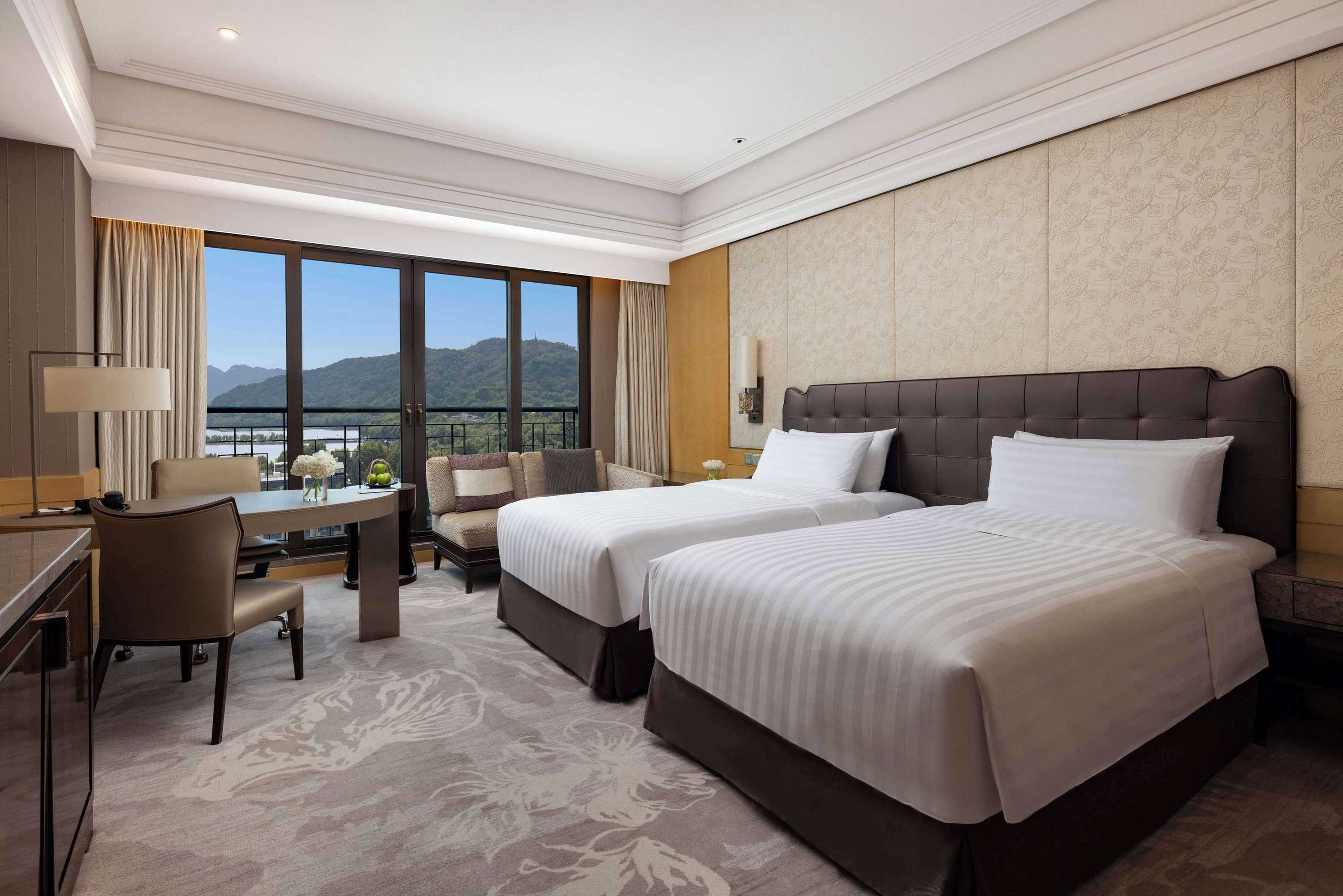 Gift card for Midtown Shangri-La, Hangzhou - Around 5 Minutes Walking Distance to West Lake Gift card for Midtown Shangri-La, Hangzhou - Around 5 Minutes Walking Distance to West Lake