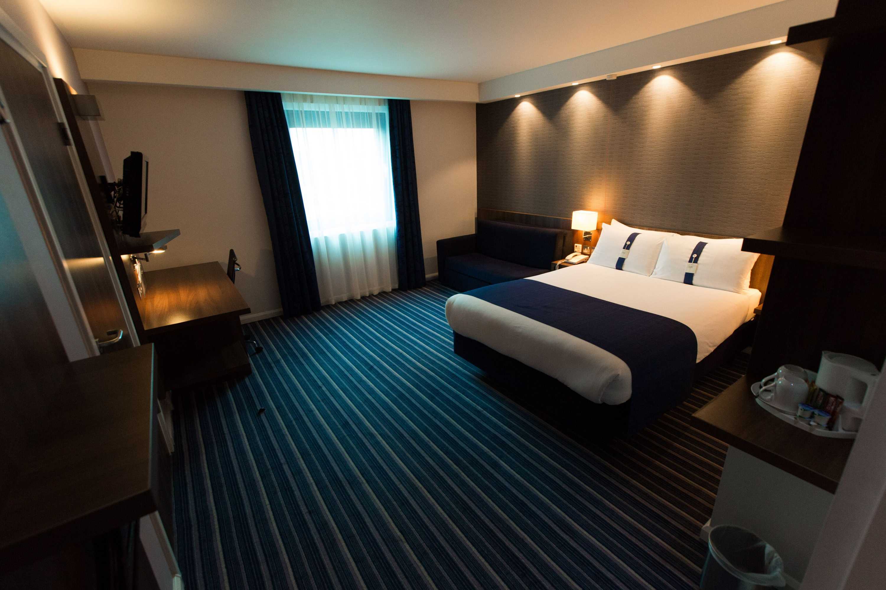 Gift card for Holiday Inn Express London - Stratford by Ihg Gift card for Holiday Inn Express London - Stratford by Ihg