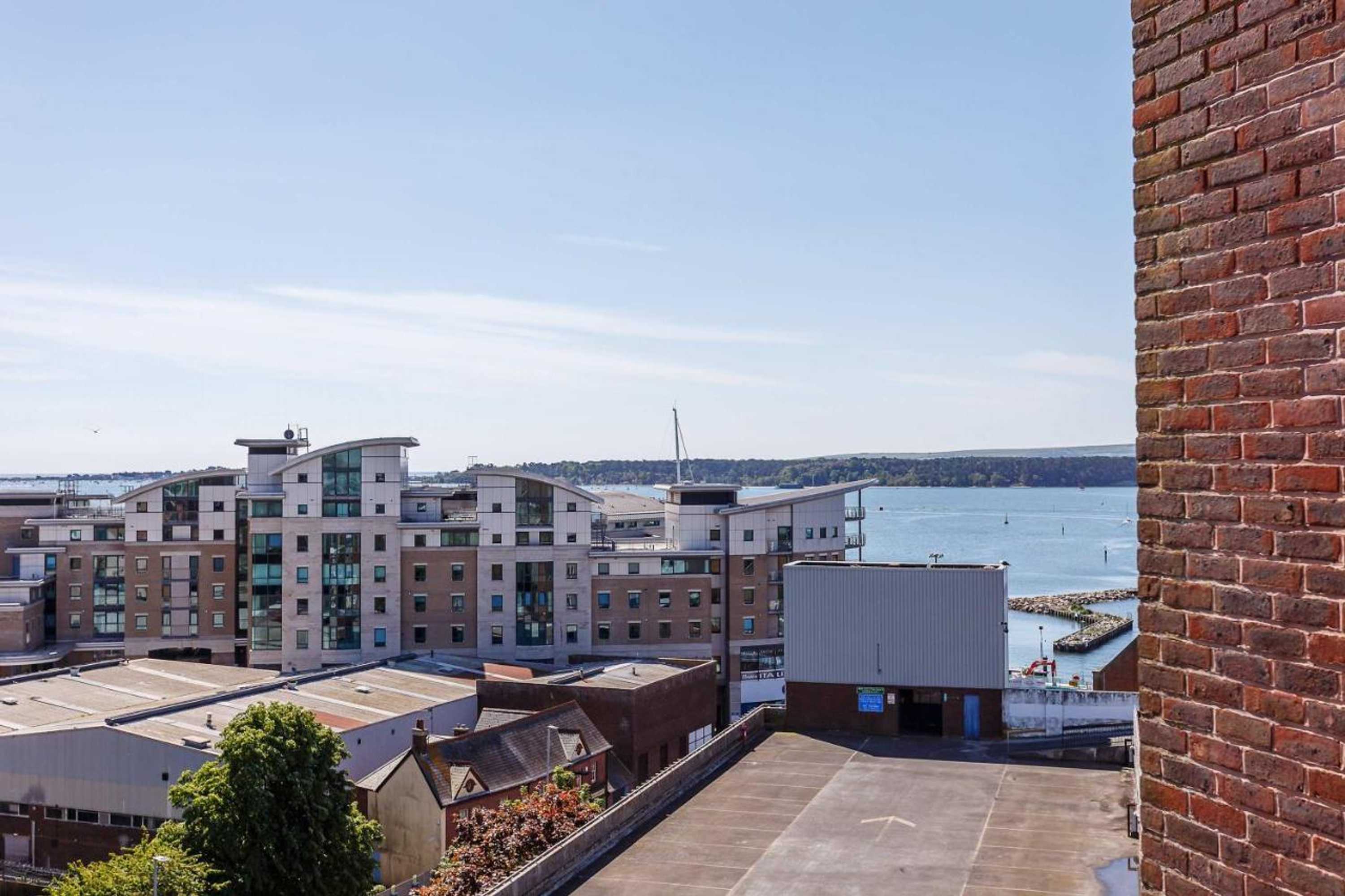 Gift card for Curlew, Poole