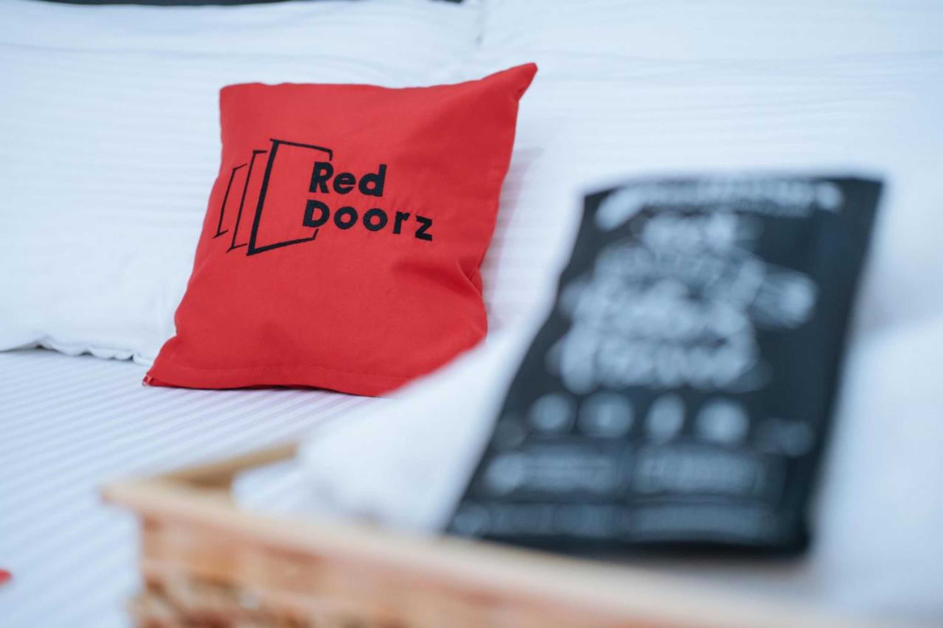 Gift card for Sinoben Apartments by Reddoorz