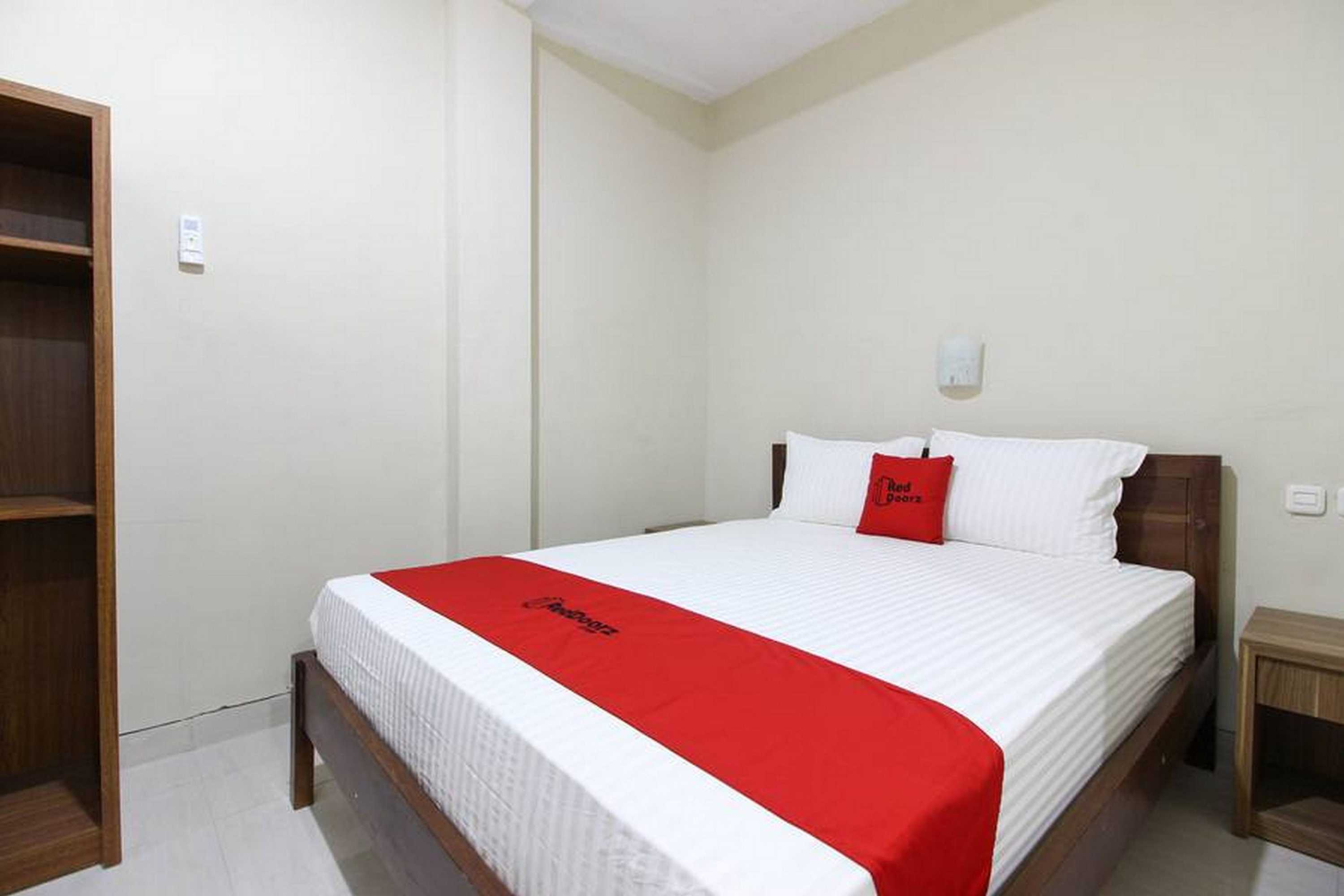 Gift card for Reddoorz Near Jogja Kembali Monument 3 Gift card for Reddoorz Near Jogja Kembali Monument 3