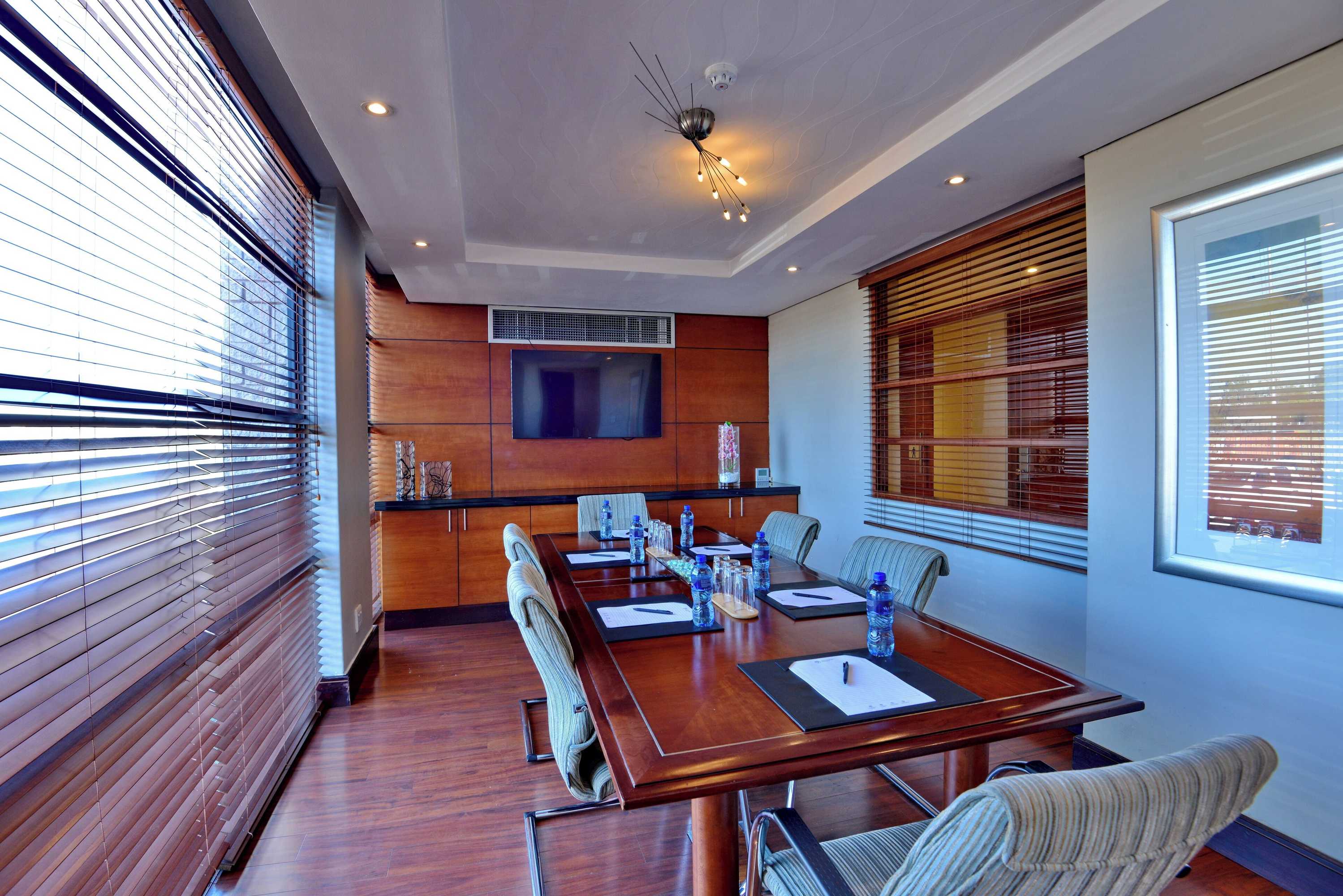Gift card for City Lodge Johannesburg Airport, Barbara Road Gift card for City Lodge Johannesburg Airport, Barbara Road