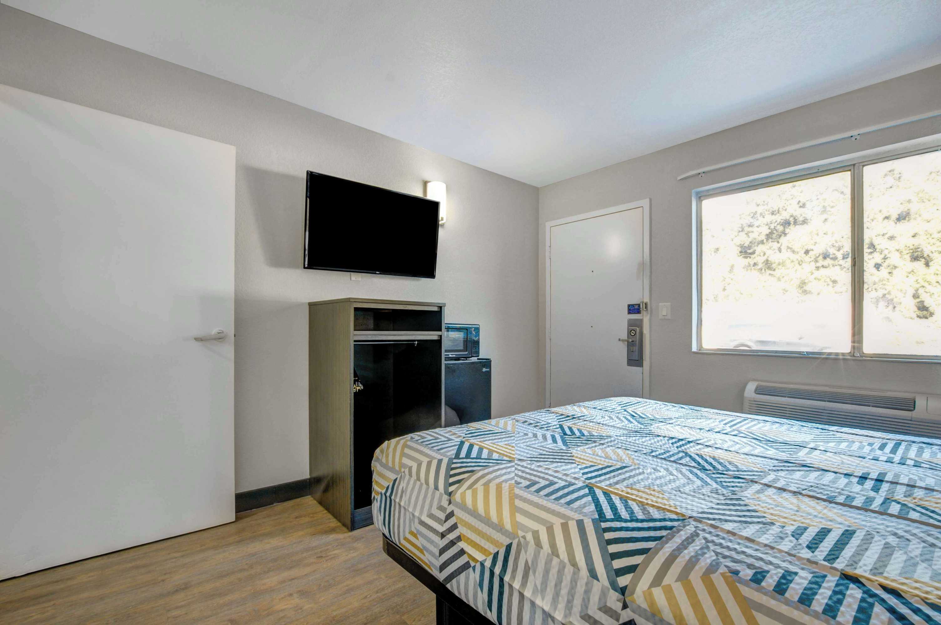 Gift card for Motel 6 Venice, FL Gift card for Motel 6 Venice, FL