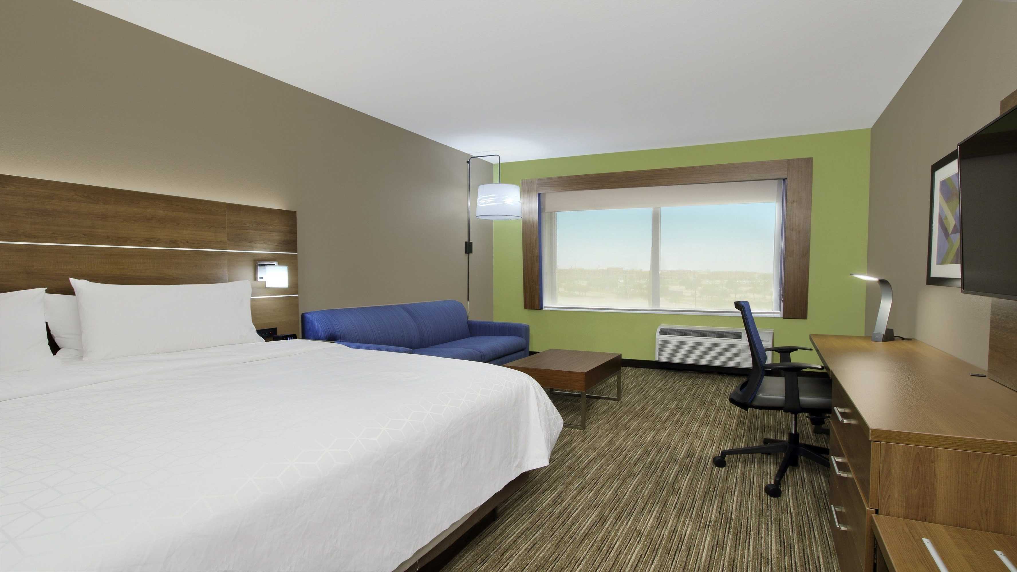 Gift card for Holiday Inn Express & Suites Dallas-Frisco NW Toyota Stdm by Ihg Gift card for Holiday Inn Express & Suites Dallas-Frisco NW Toyota Stdm by Ihg