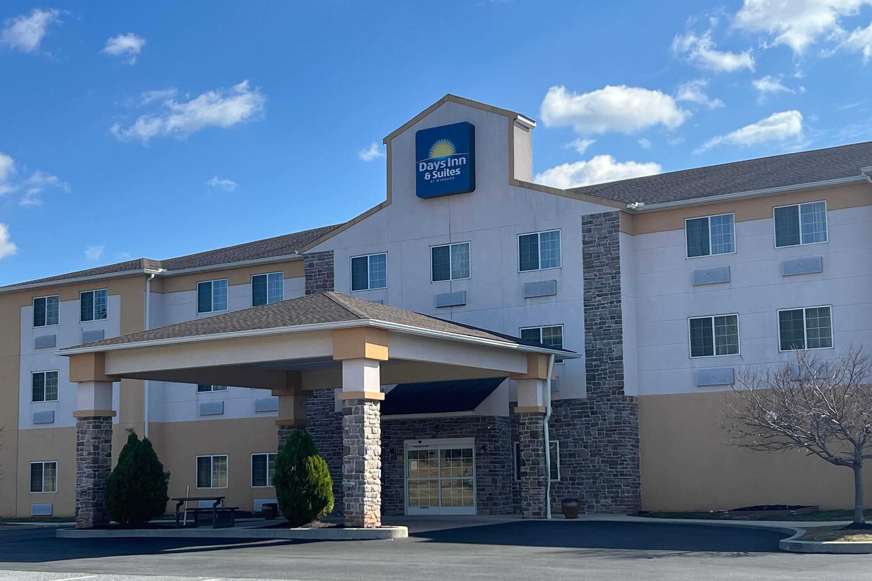 Gift card for Comfort Inn & Suites Manheim - Lebanon Gift card for Comfort Inn & Suites Manheim - Lebanon