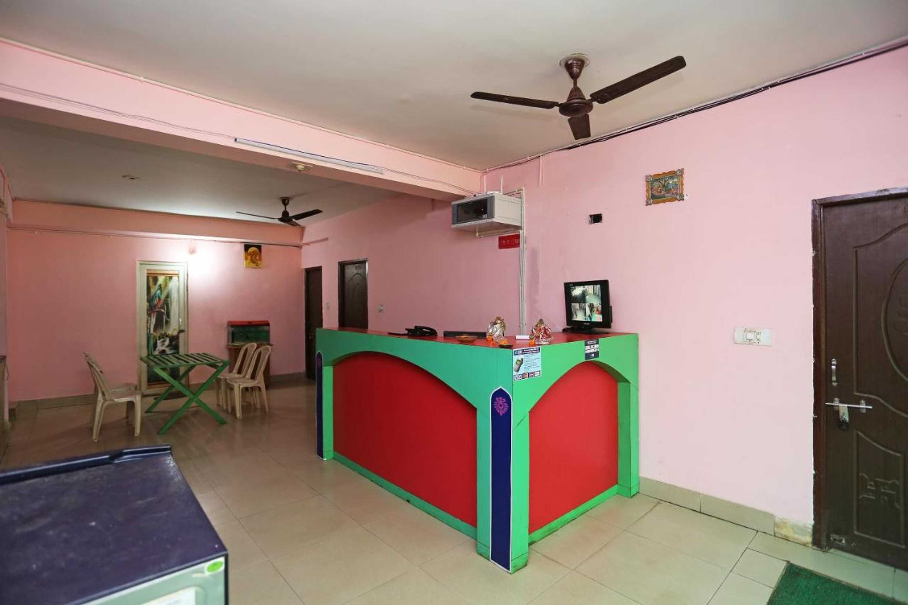 Gift card for Oyo 13624 Kapoors Plaza Guest House