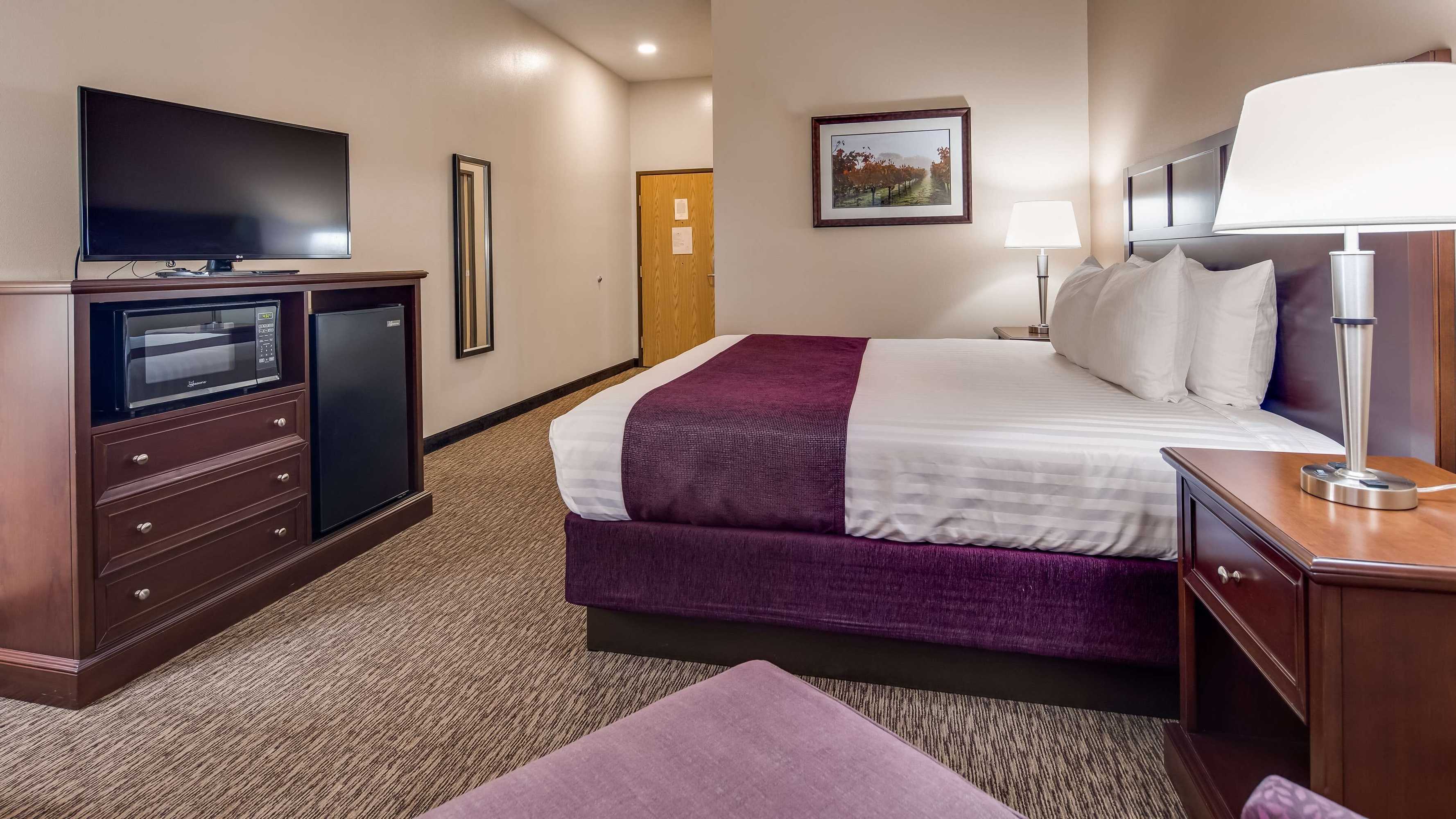 Gift card for Best Western Plus Grapevine Inn Gift card for Best Western Plus Grapevine Inn