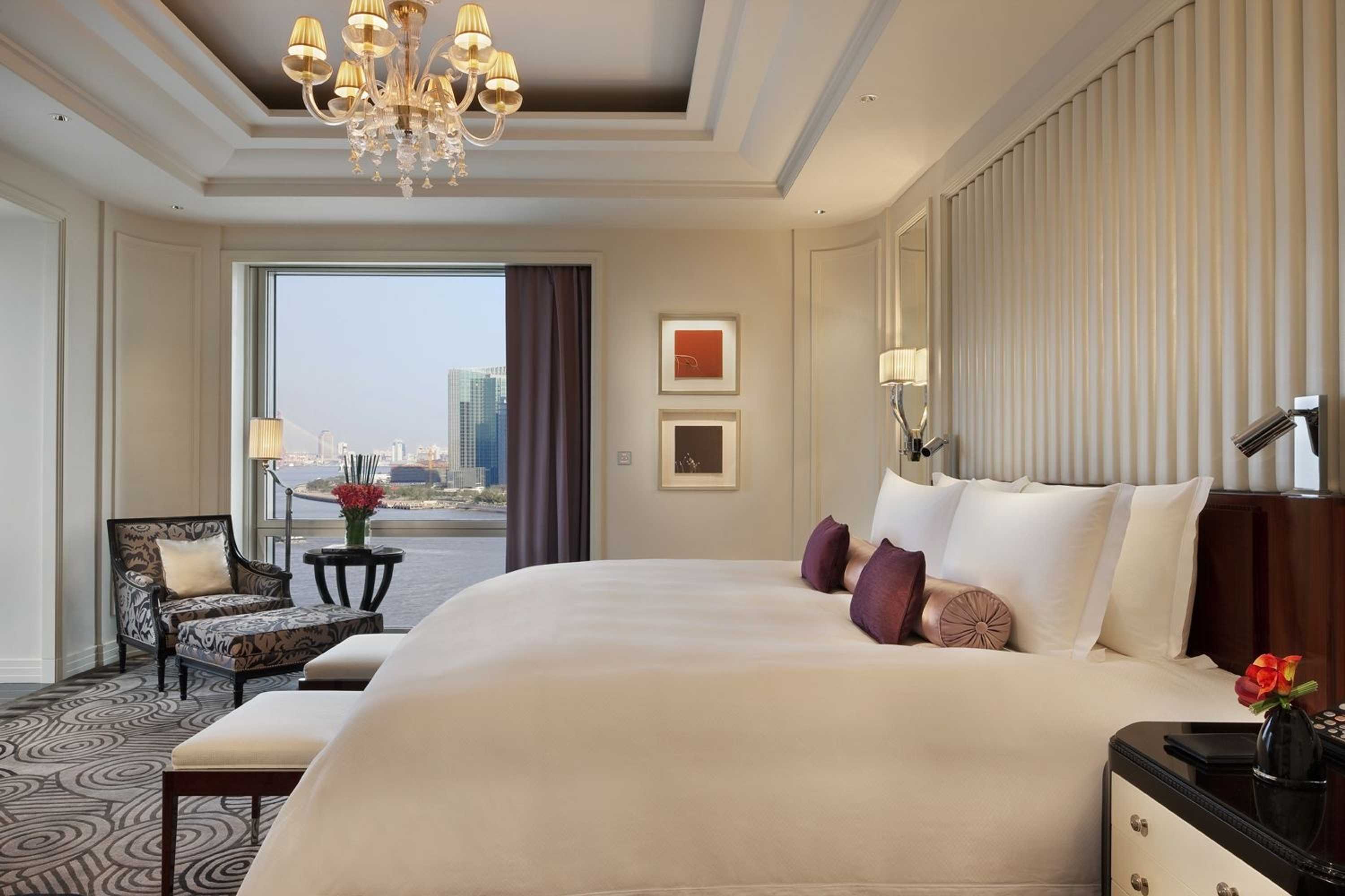 Gift card for The Peninsula Shanghai Gift card for The Peninsula Shanghai