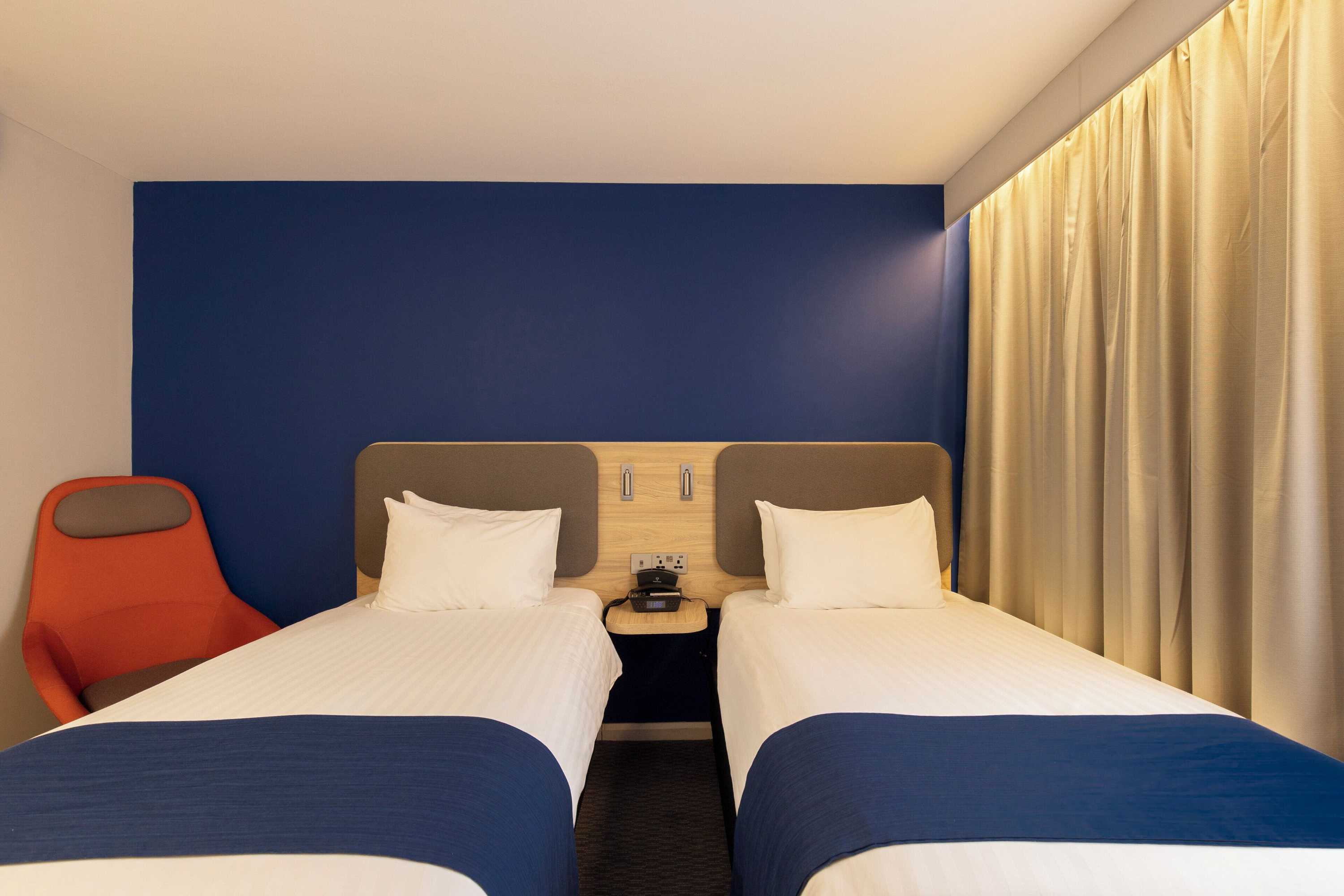 Gift card for Holiday Inn Express Poole by Ihg Gift card for Holiday Inn Express Poole by Ihg