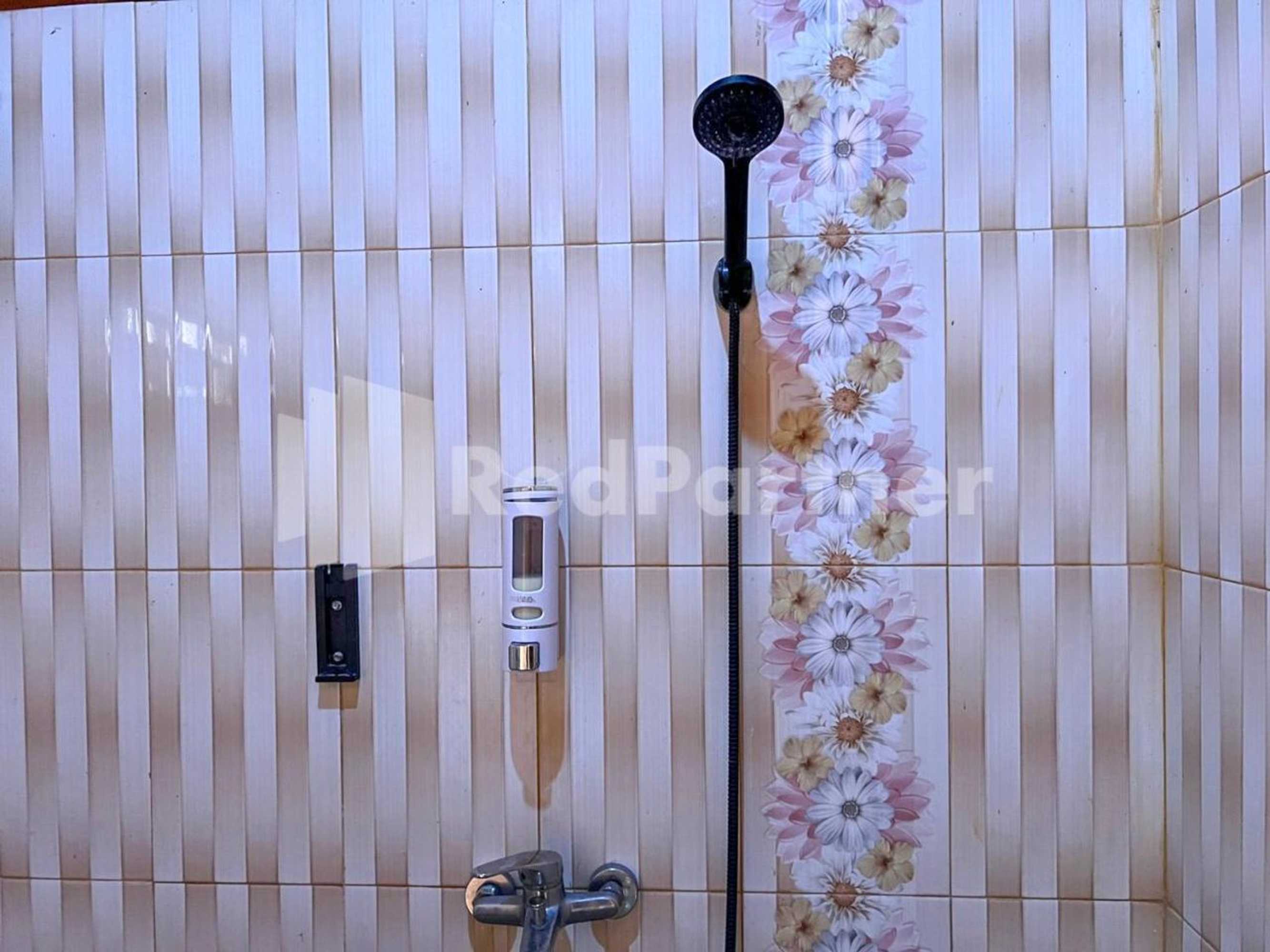 Gift card for Glamping Pengilon Edupark Mitra Reddoorz