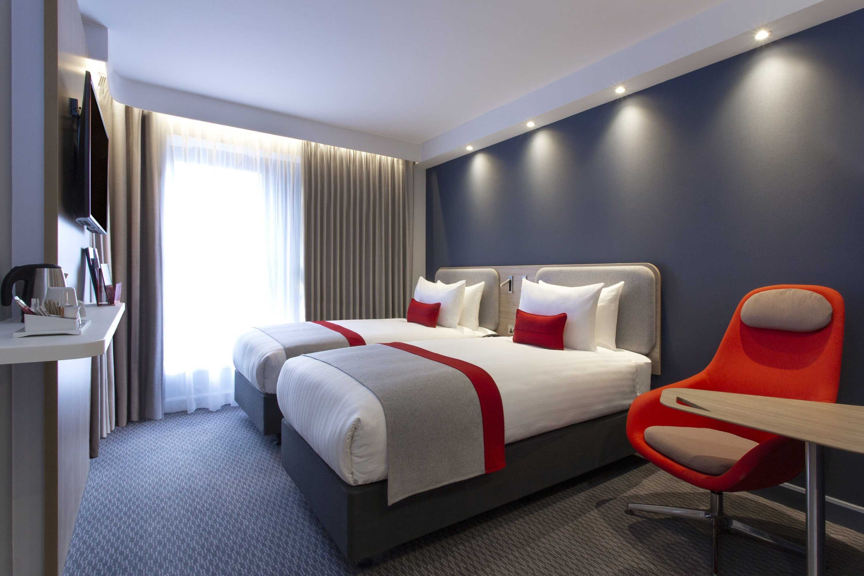 Gift card for Holiday Inn Express London-Royal Docks, Docklands by Ihg Gift card for Holiday Inn Express London-Royal Docks, Docklands by Ihg