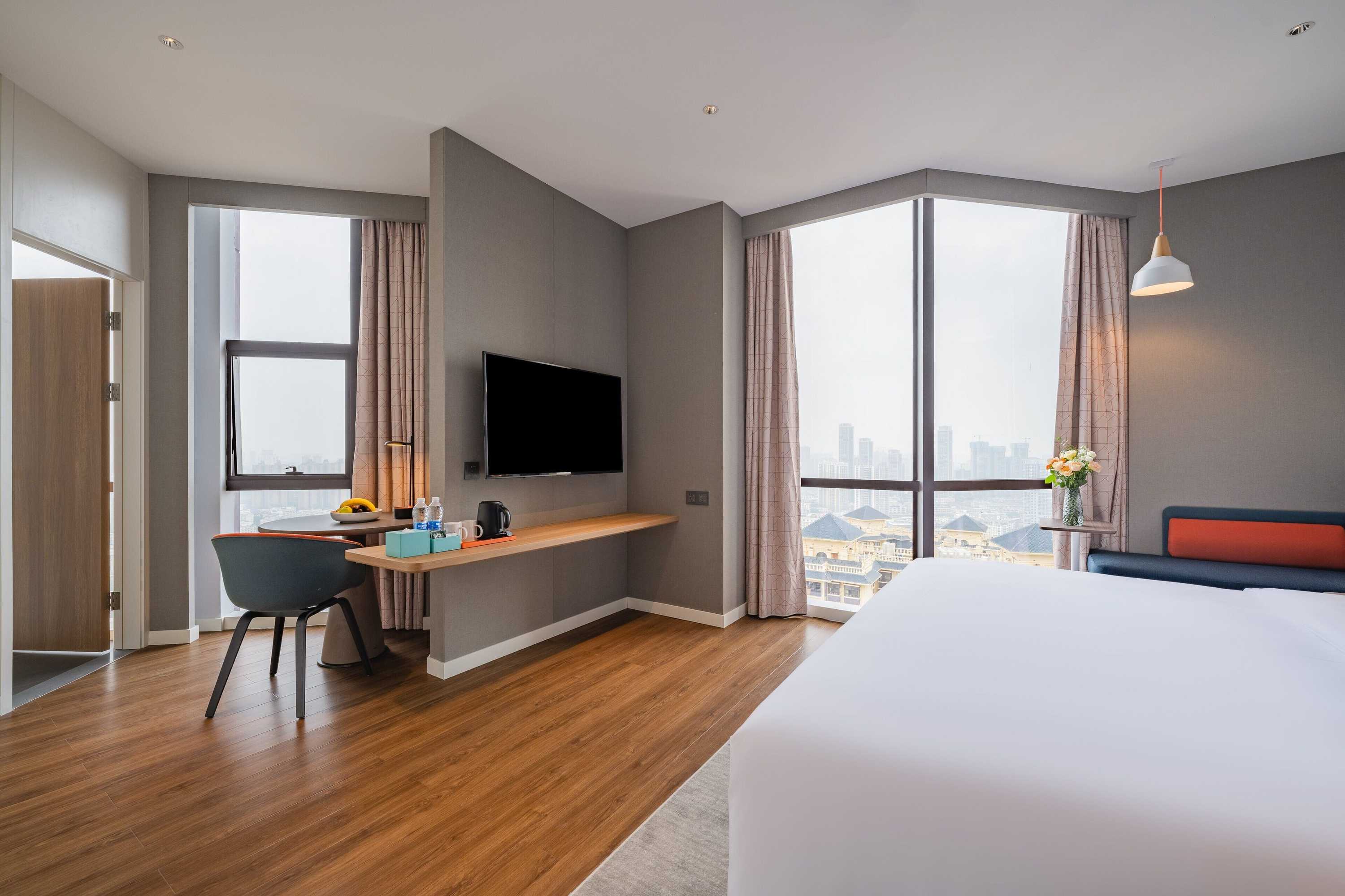 Gift card for Holiday Inn Express Nanning Jiangnan by Ihg Gift card for Holiday Inn Express Nanning Jiangnan by Ihg